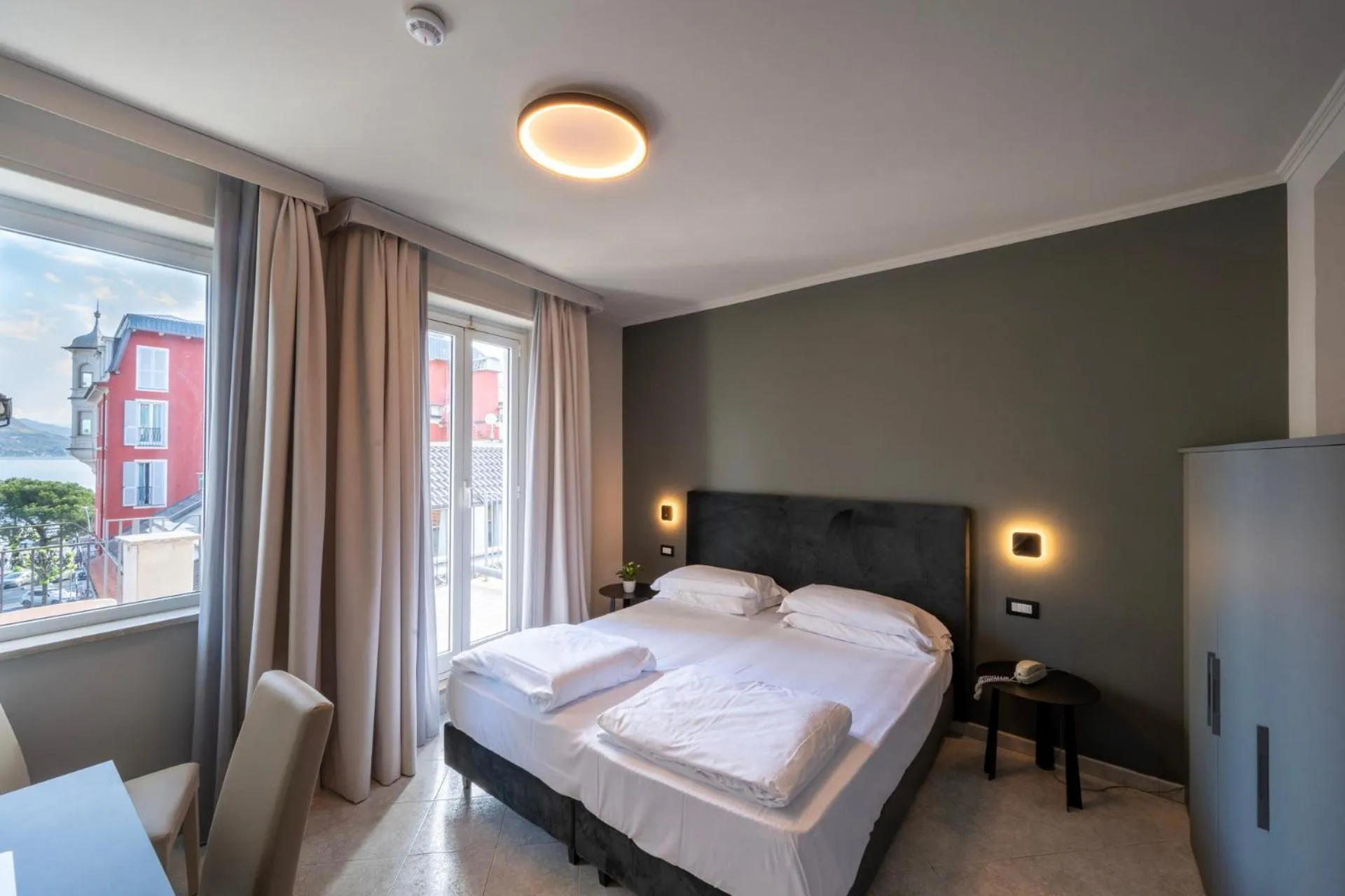 Photo of the whole room, Bed in Cavour 30TRE - Hotel Moderno