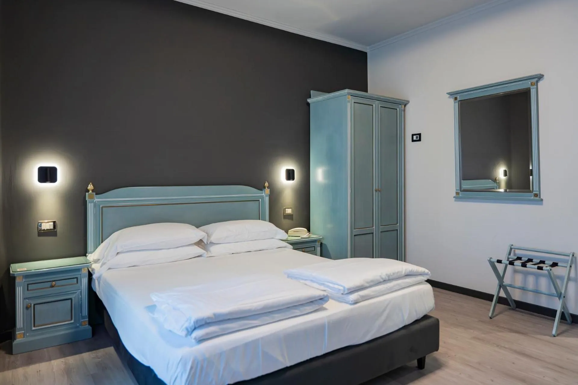 Photo of the whole room, Bed in Cavour 30TRE - Hotel Moderno