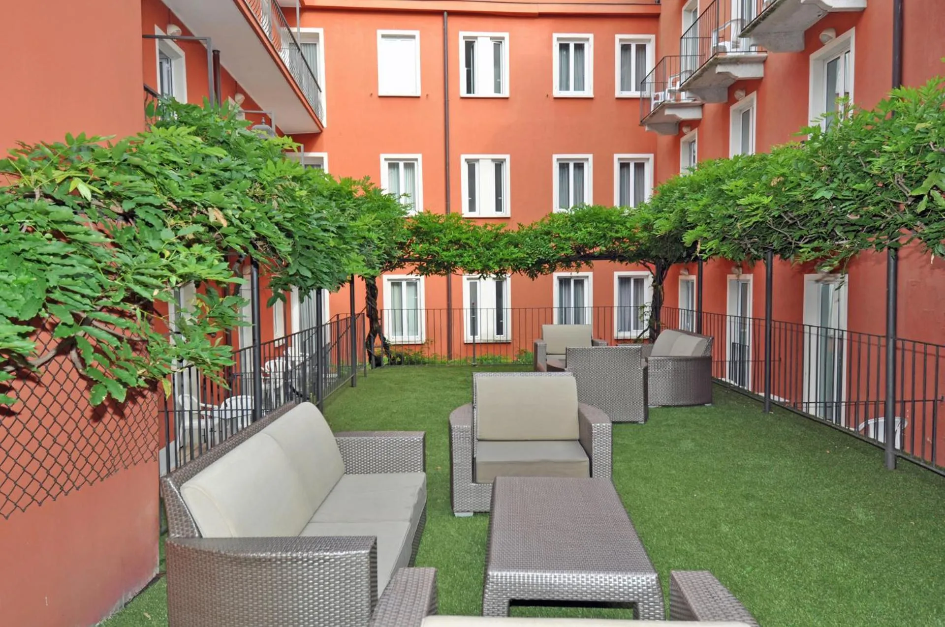 Balcony/Terrace in Cavour 30TRE - Hotel Moderno