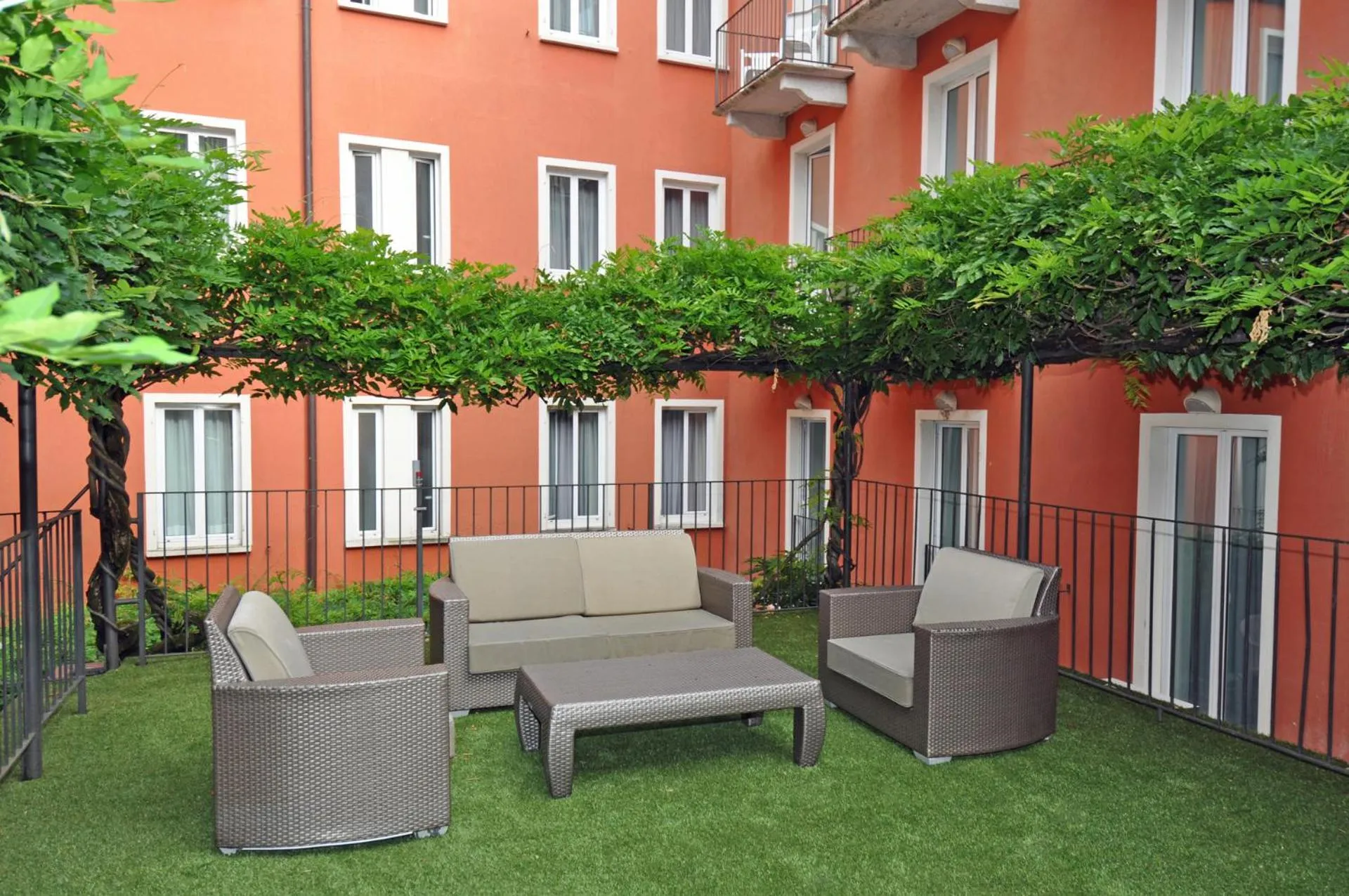 Balcony/Terrace in Cavour 30TRE - Hotel Moderno
