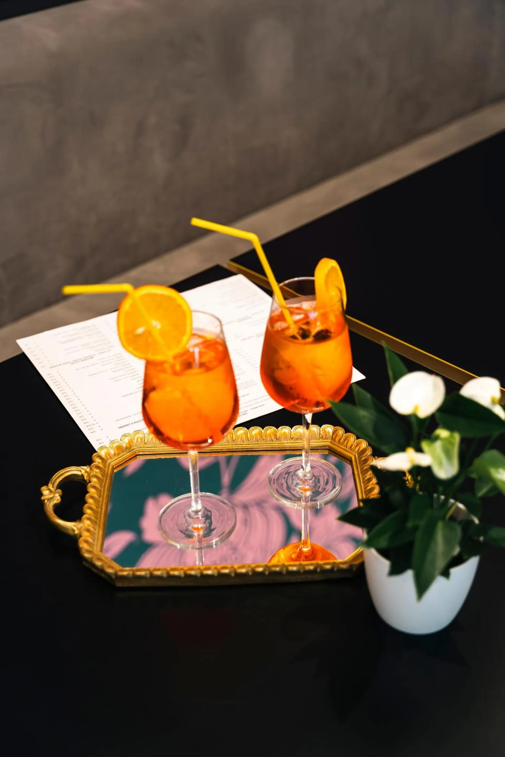 Lounge or bar in Cavour 30TRE - Hotel Moderno