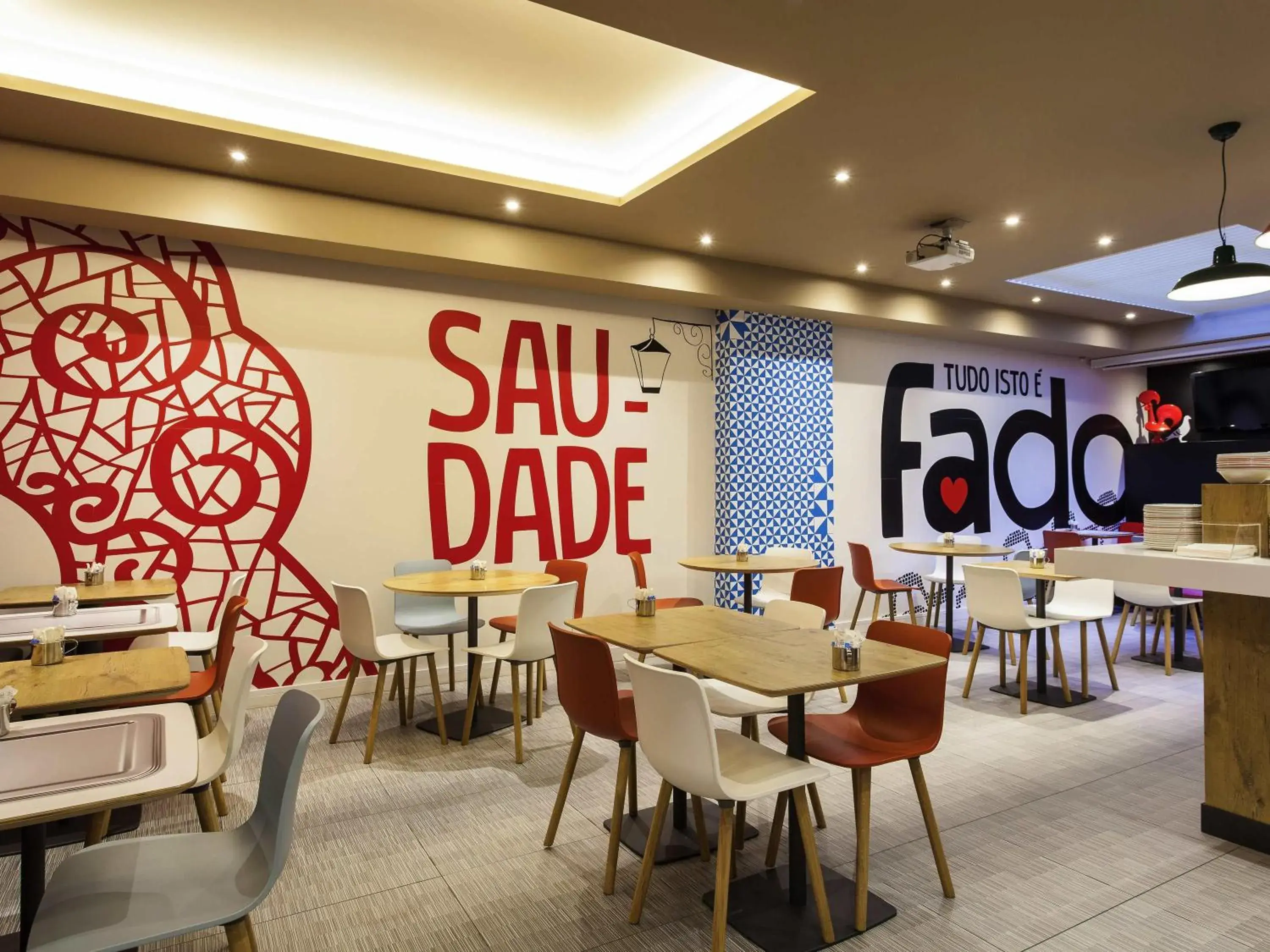 Restaurant/places to eat in Hotel ibis Lisboa Liberdade Restaurant/places to eat in Hotel ibis Lisboa Liberdade