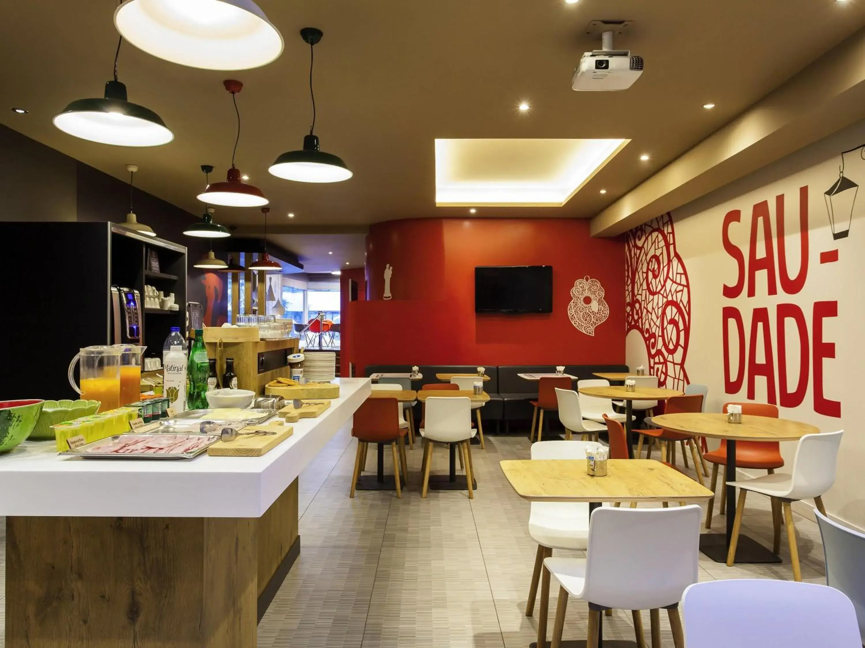 Restaurant/places to eat in Hotel ibis Lisboa Liberdade Restaurant/places to eat in Hotel ibis Lisboa Liberdade