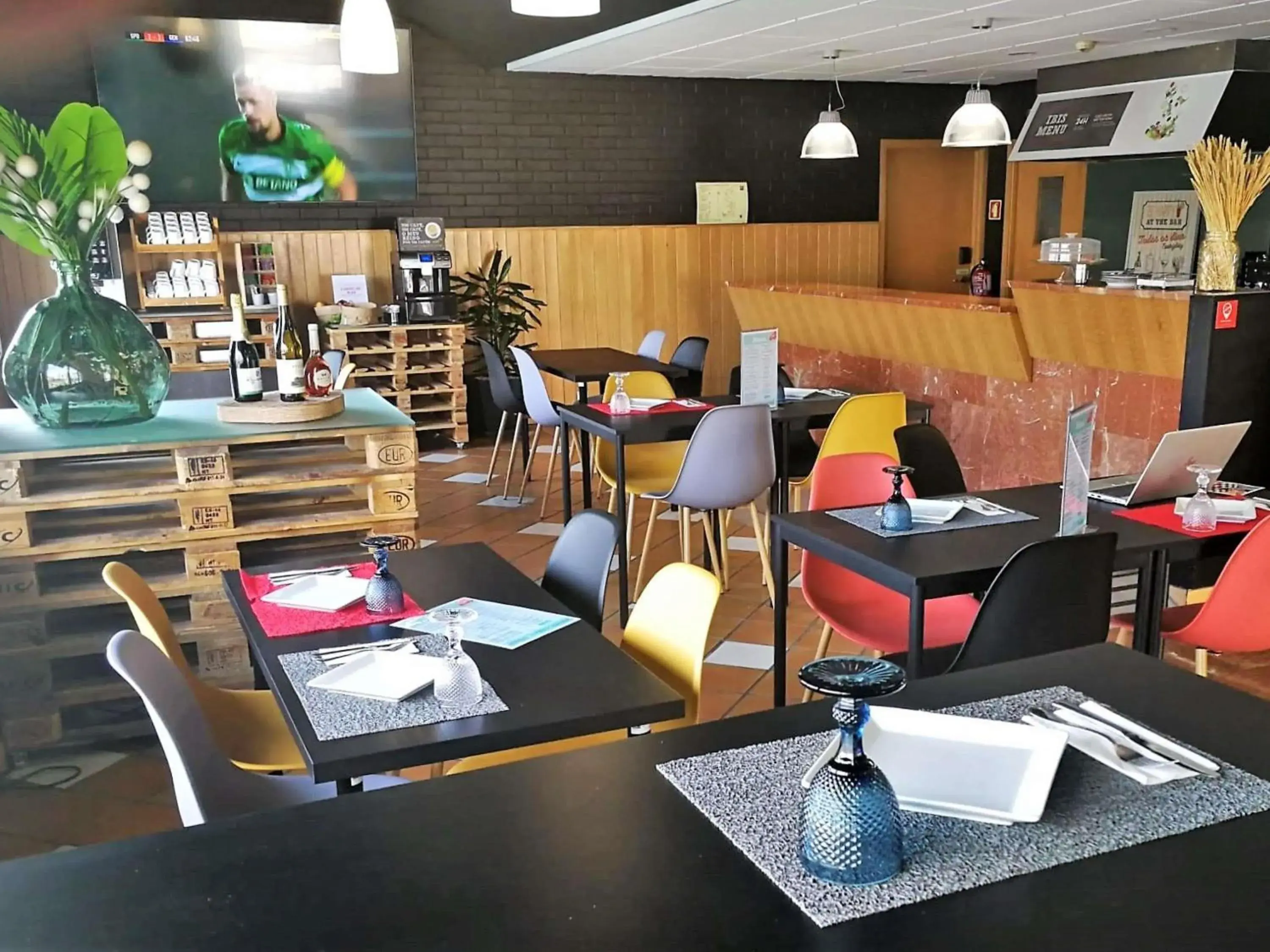 Restaurant/places to eat in Hotel ibis Leiria Fatima Restaurant/places to eat in Hotel ibis Leiria Fatima