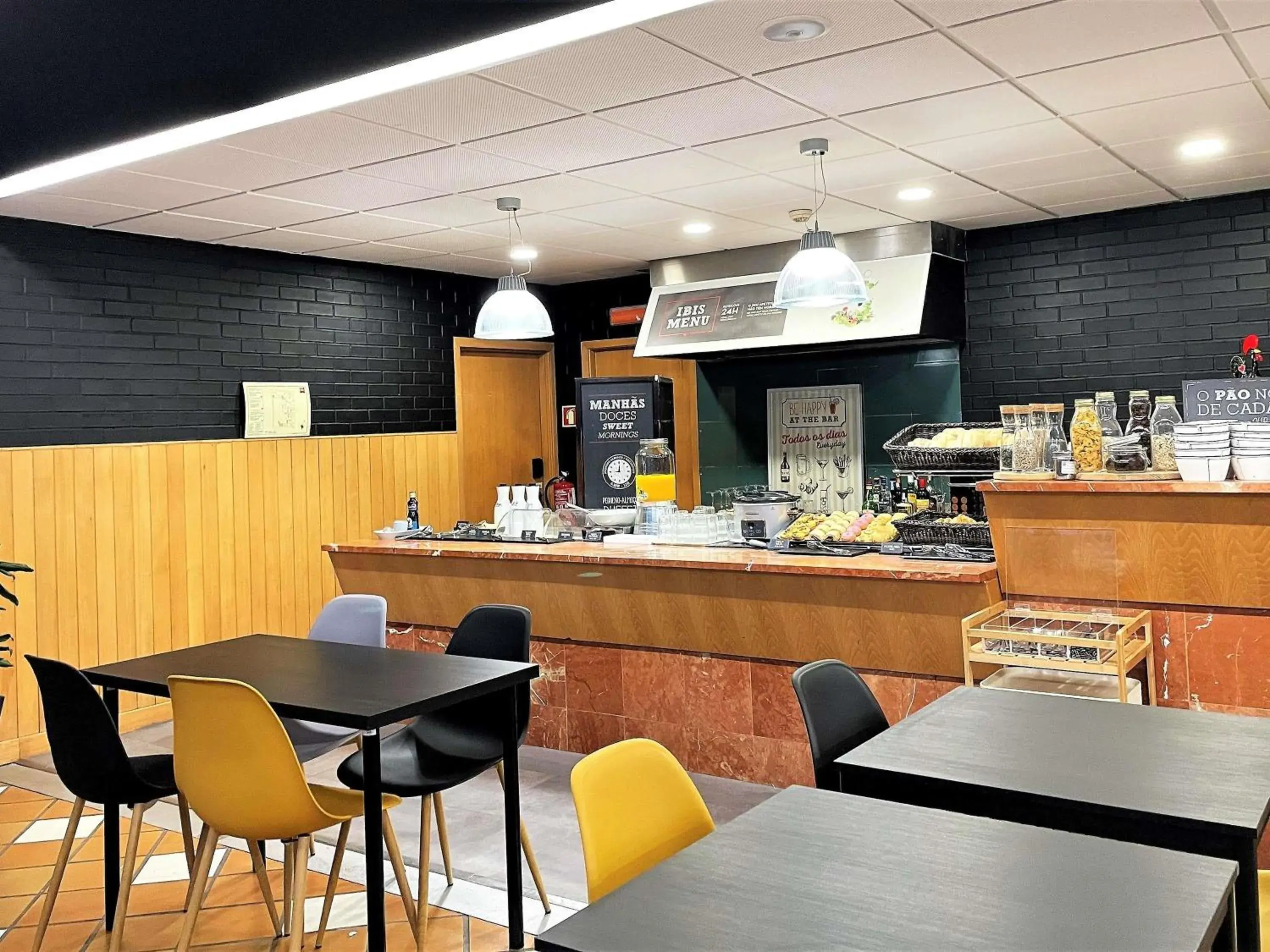 Property building in Hotel ibis Leiria Fatima Property building in Hotel ibis Leiria Fatima