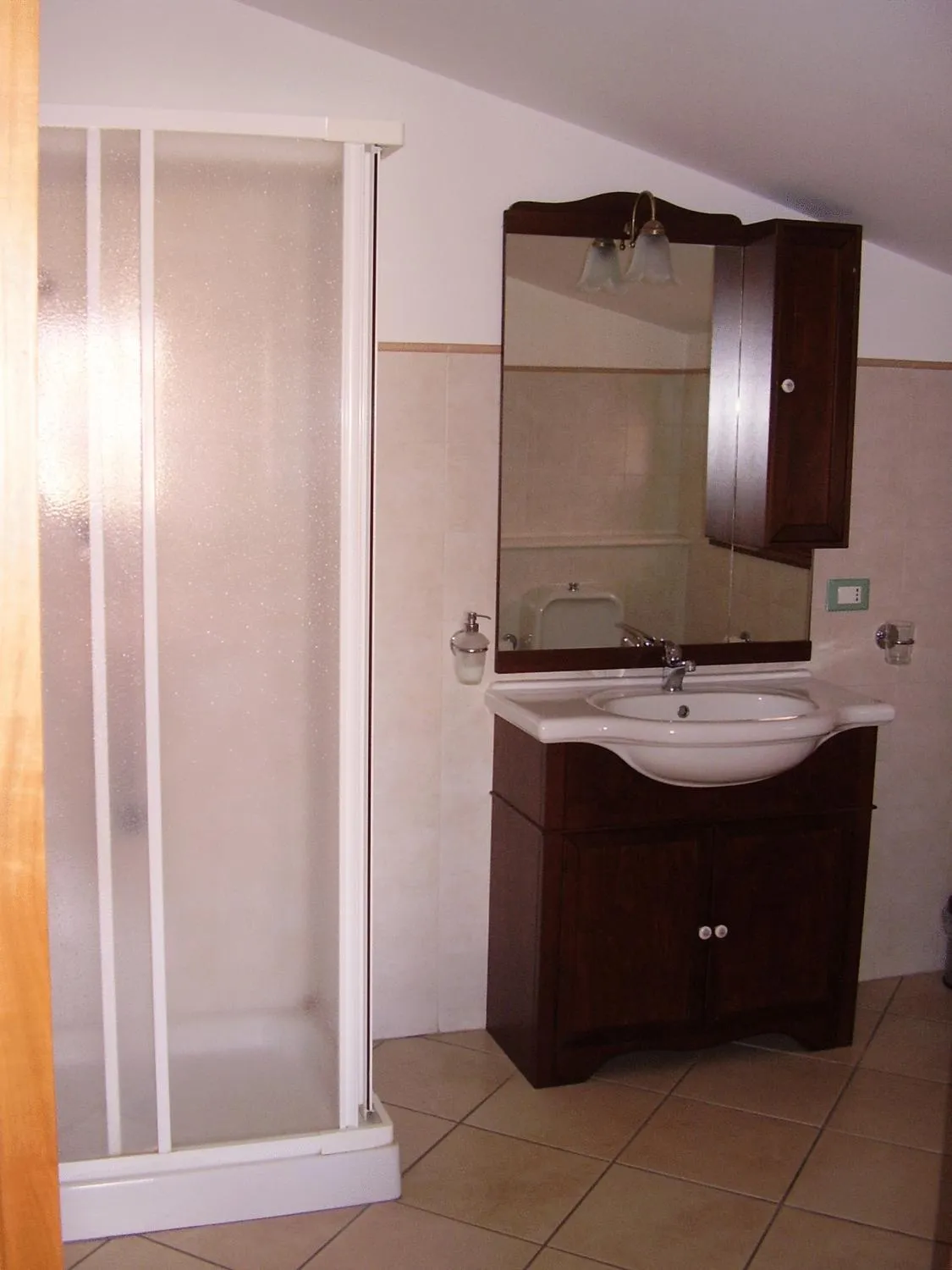 Shower in B&B Casalotto Inn