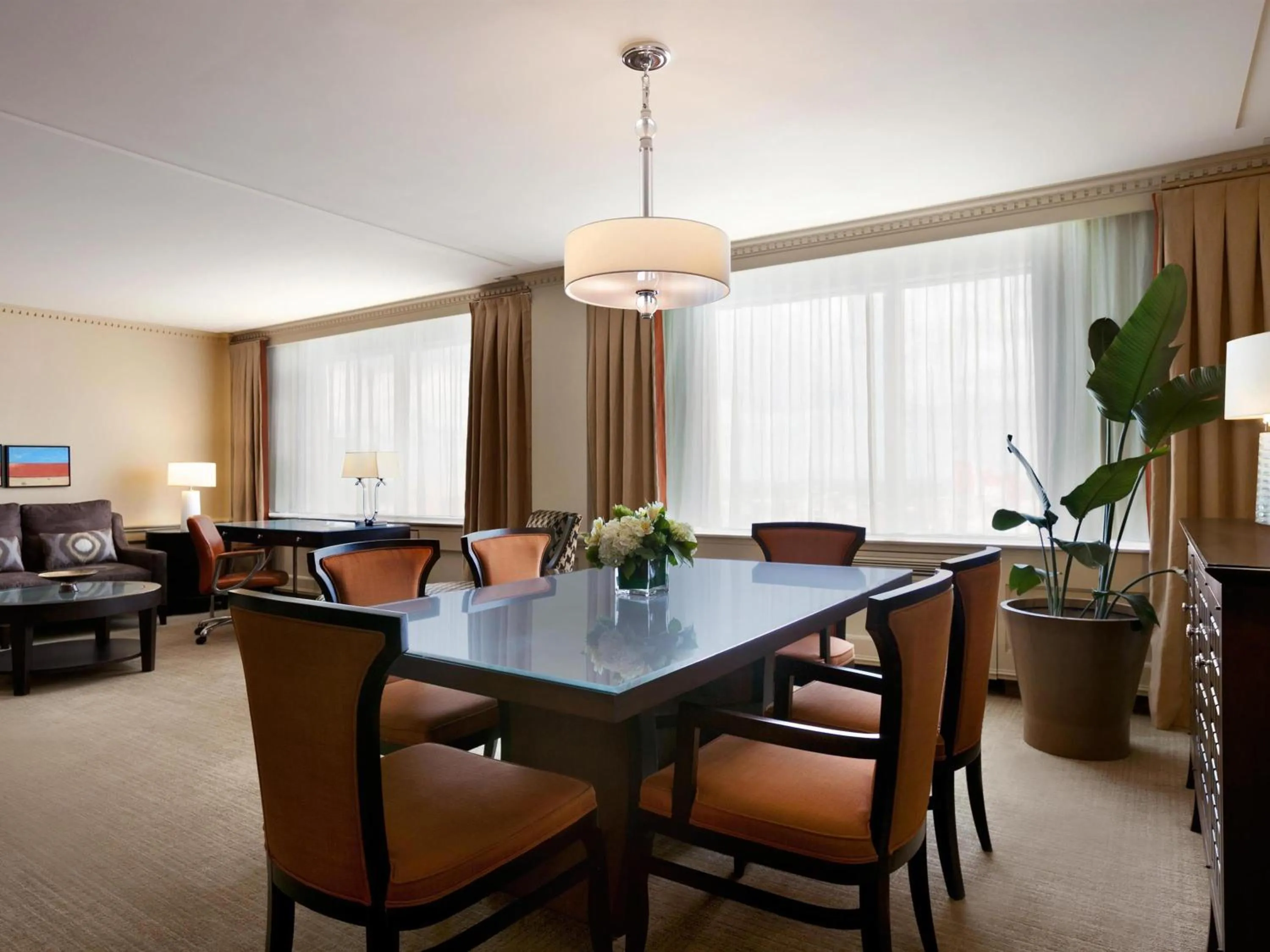 Bedroom in Fairmont Winnipeg