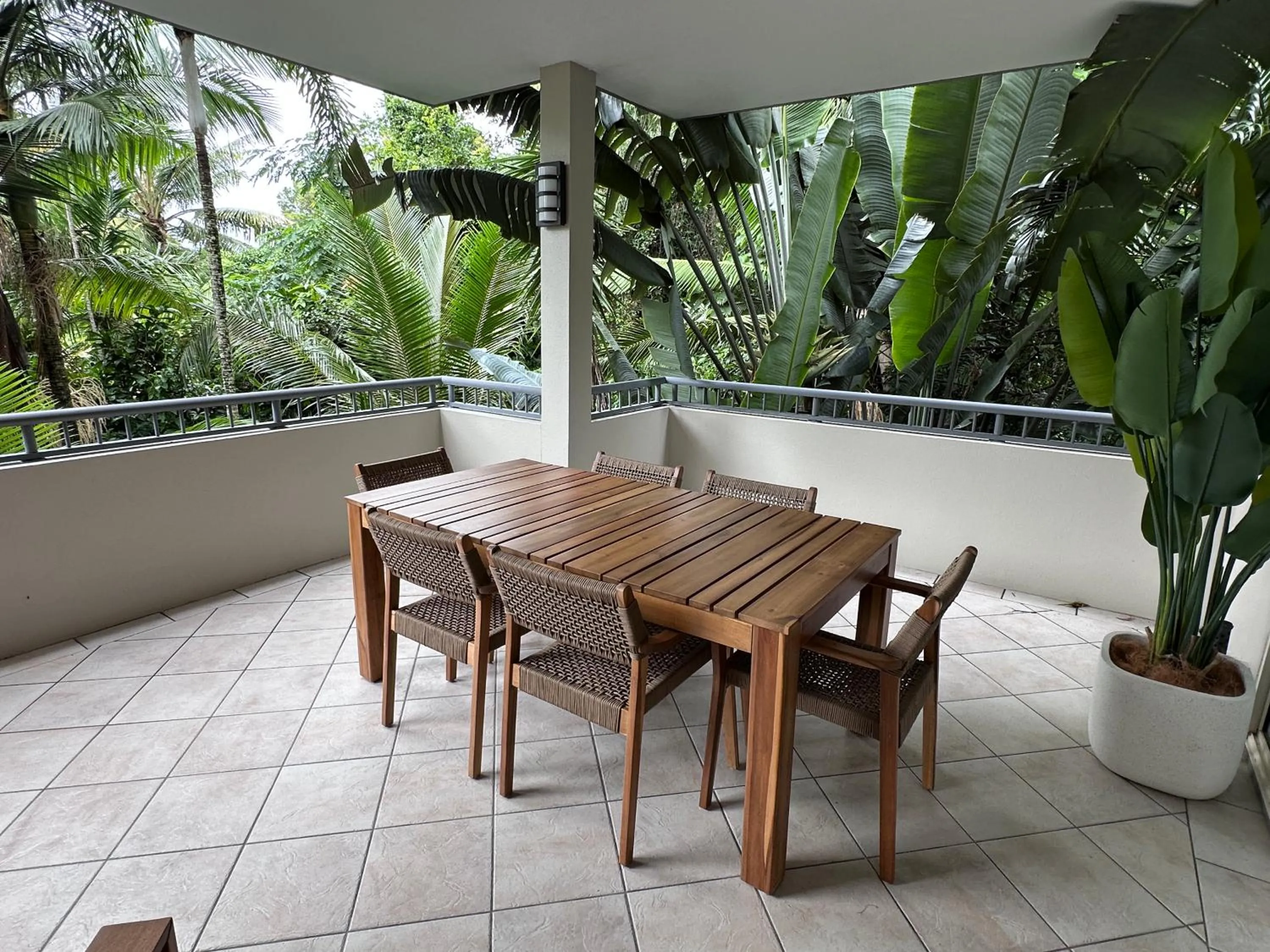 Patio in Oasis at Palm Cove