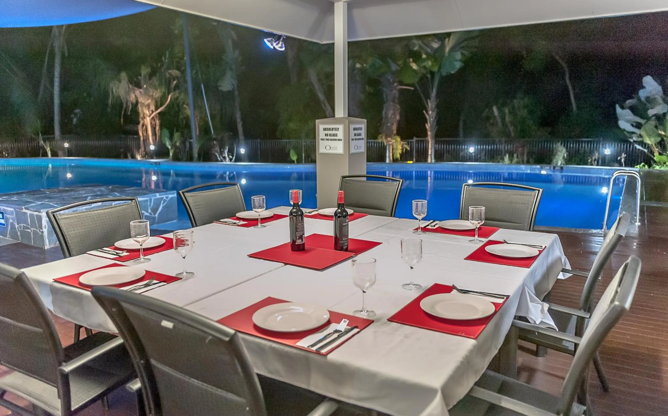 BBQ facilities in Oasis at Palm Cove