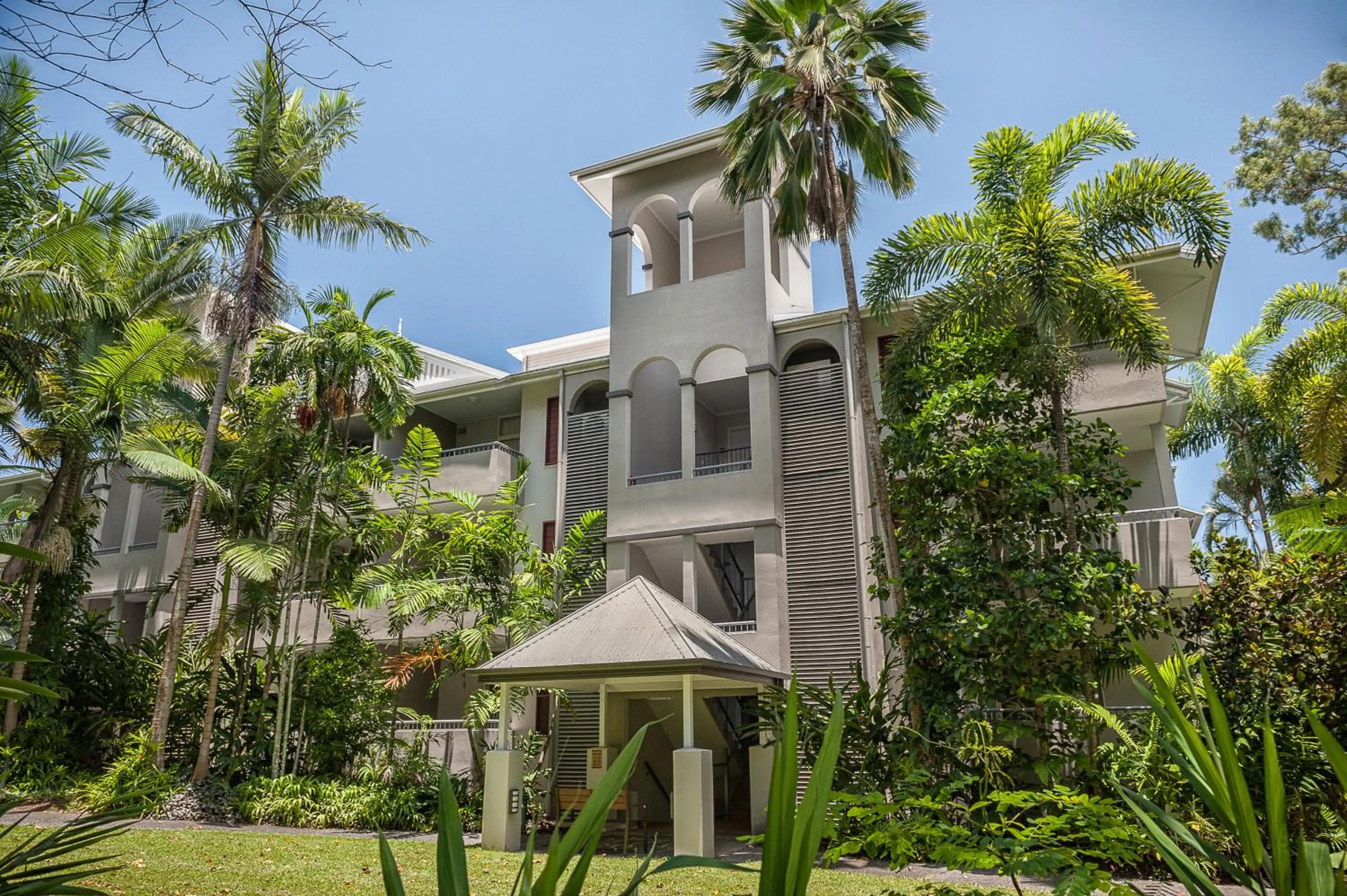 Property building in Oasis at Palm Cove