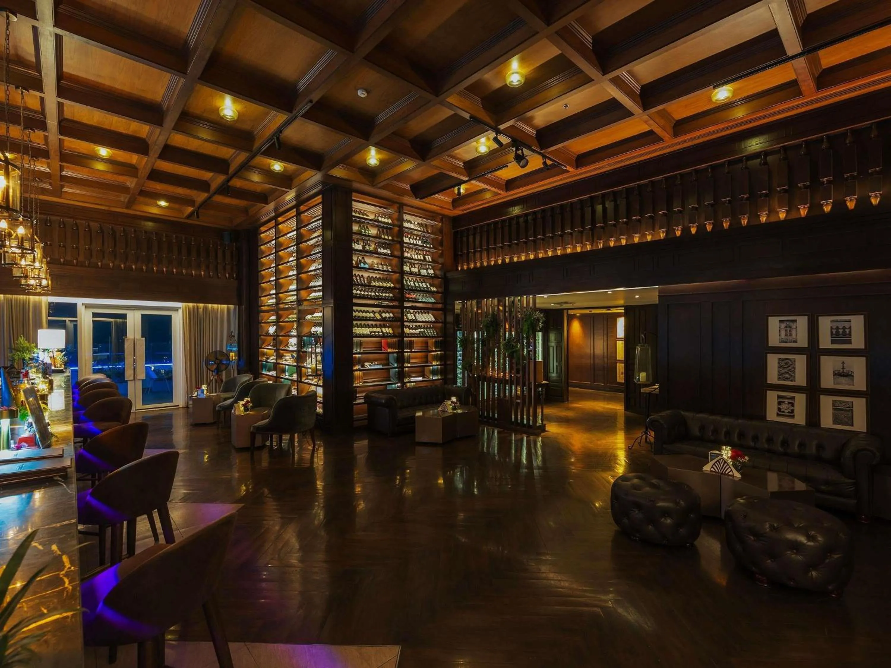 Lounge or bar in Novotel Phuket City Phokeethra