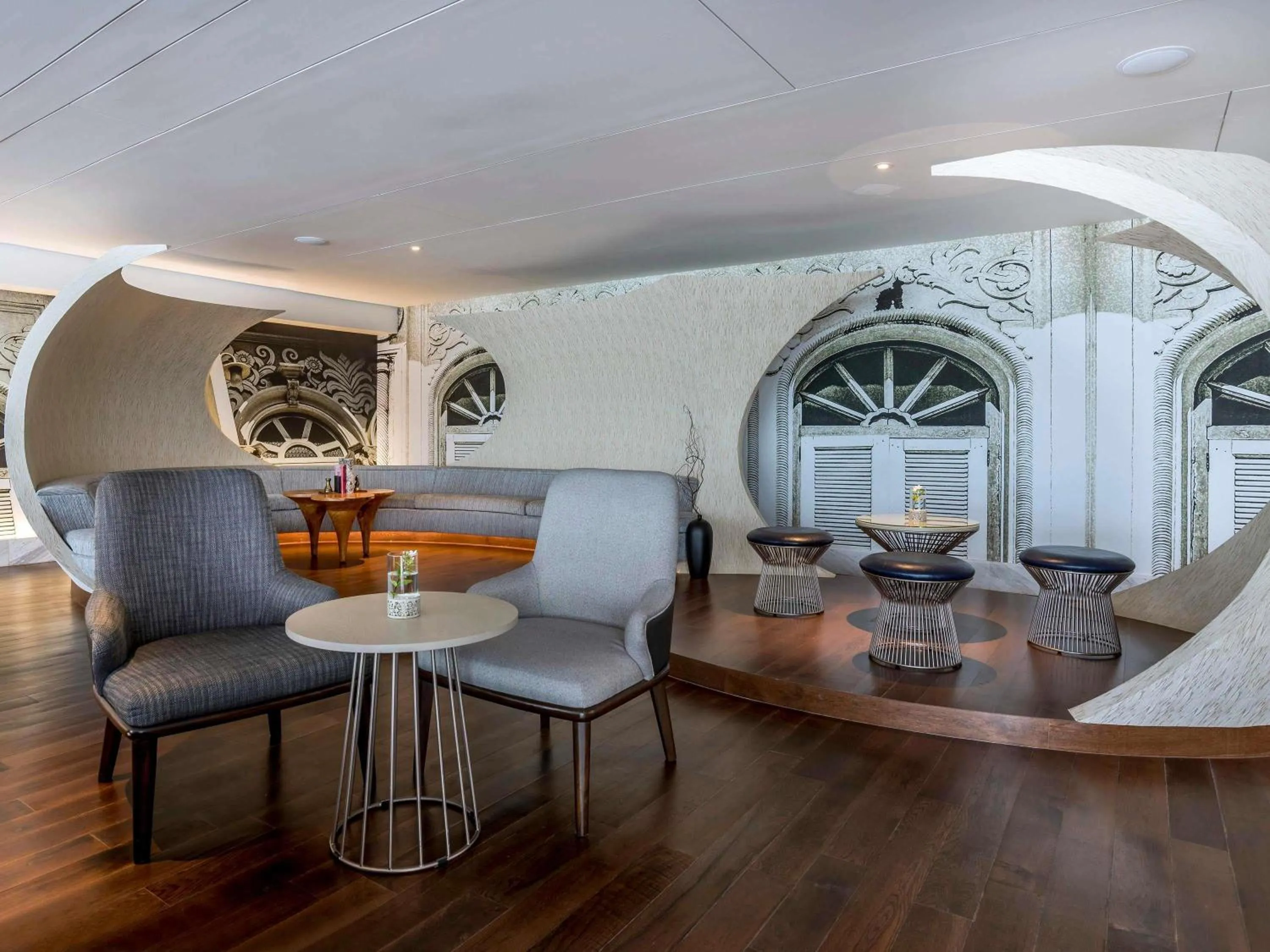 Restaurant/places to eat in Novotel Phuket City Phokeethra