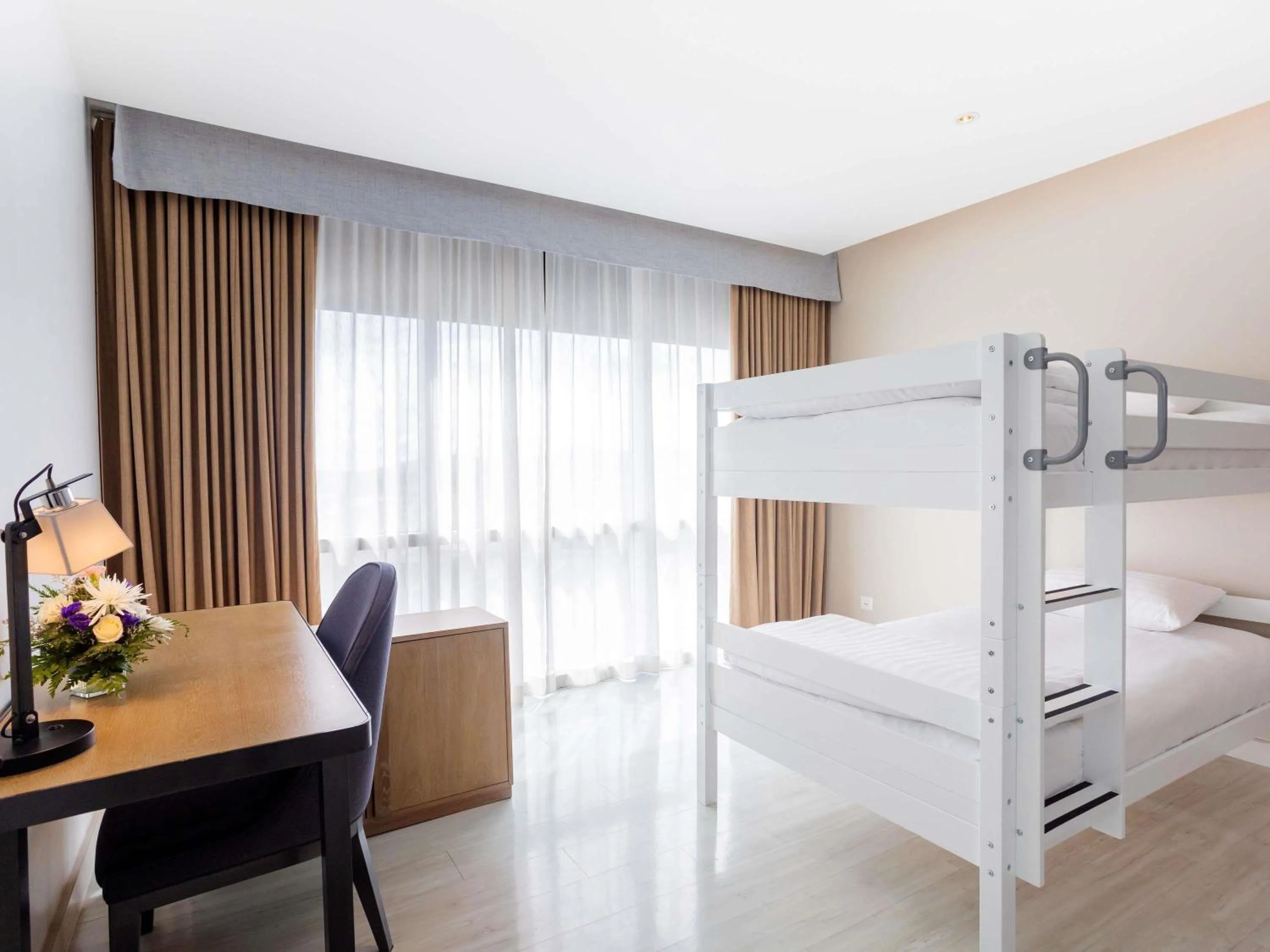 Bedroom, Bed in Novotel Phuket City Phokeethra