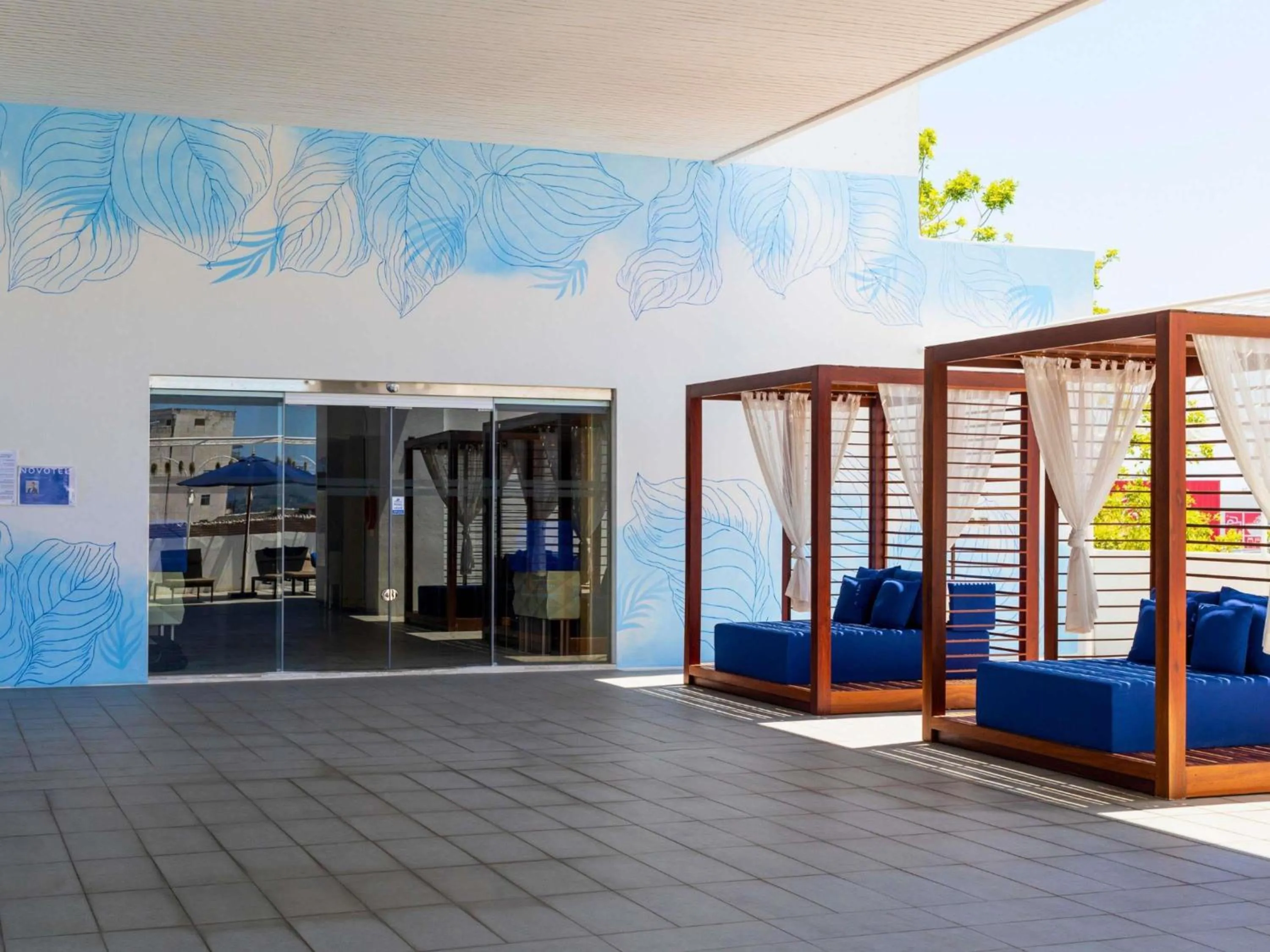 Pool view in Novotel Phuket City Phokeethra