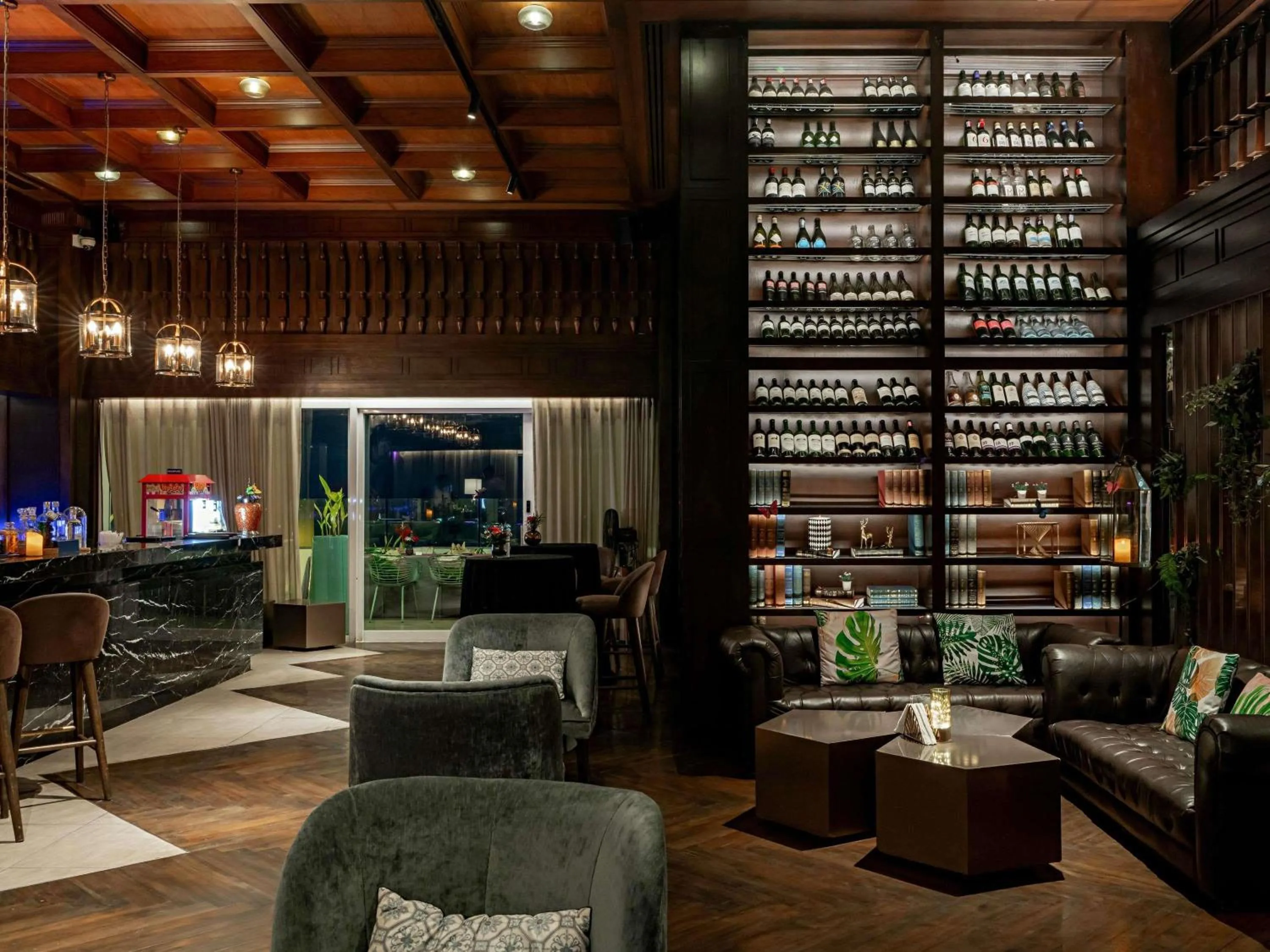 Lounge or bar in Novotel Phuket City Phokeethra