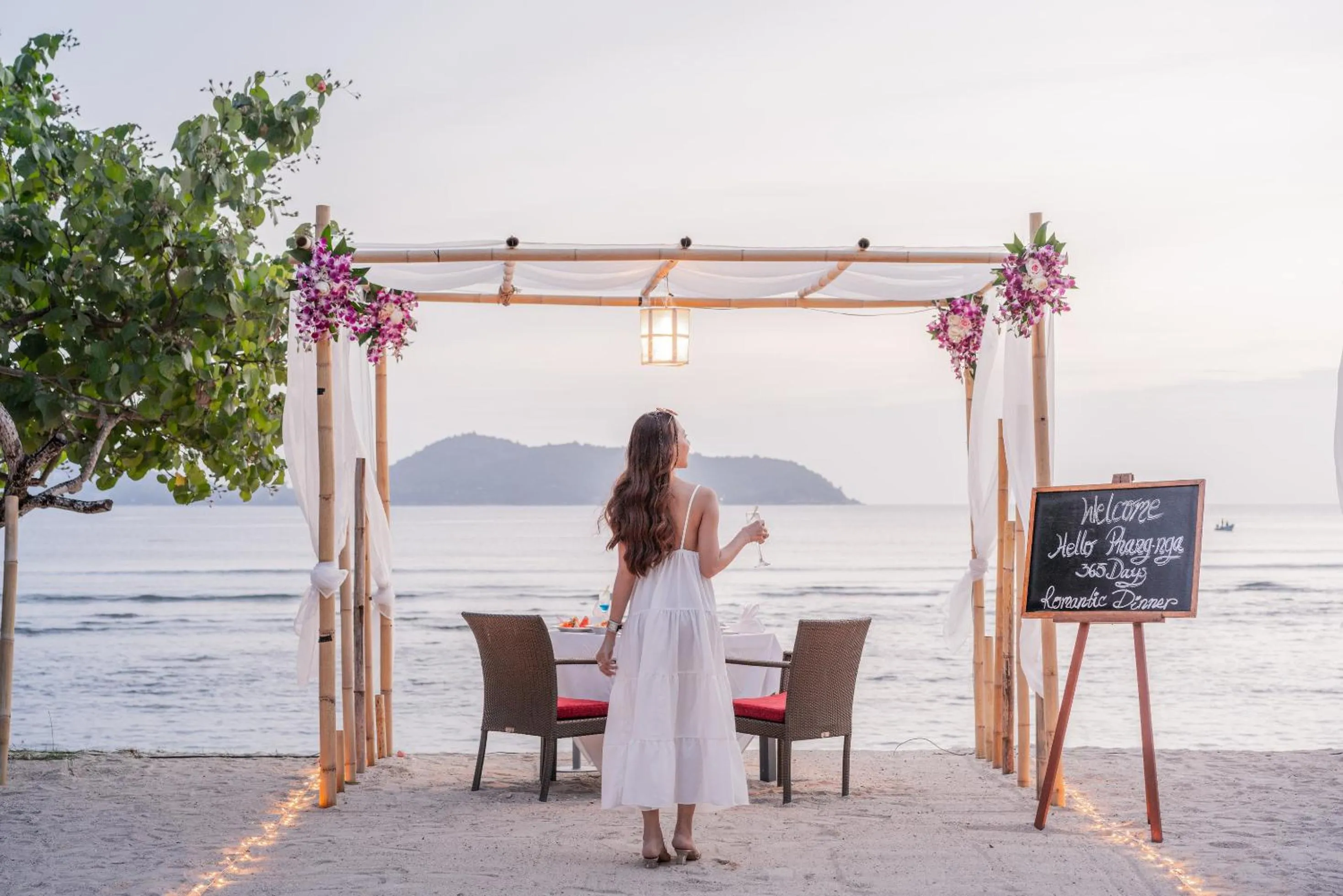 Restaurant/places to eat in Thavorn Beach Village Resort & Spa Phuket