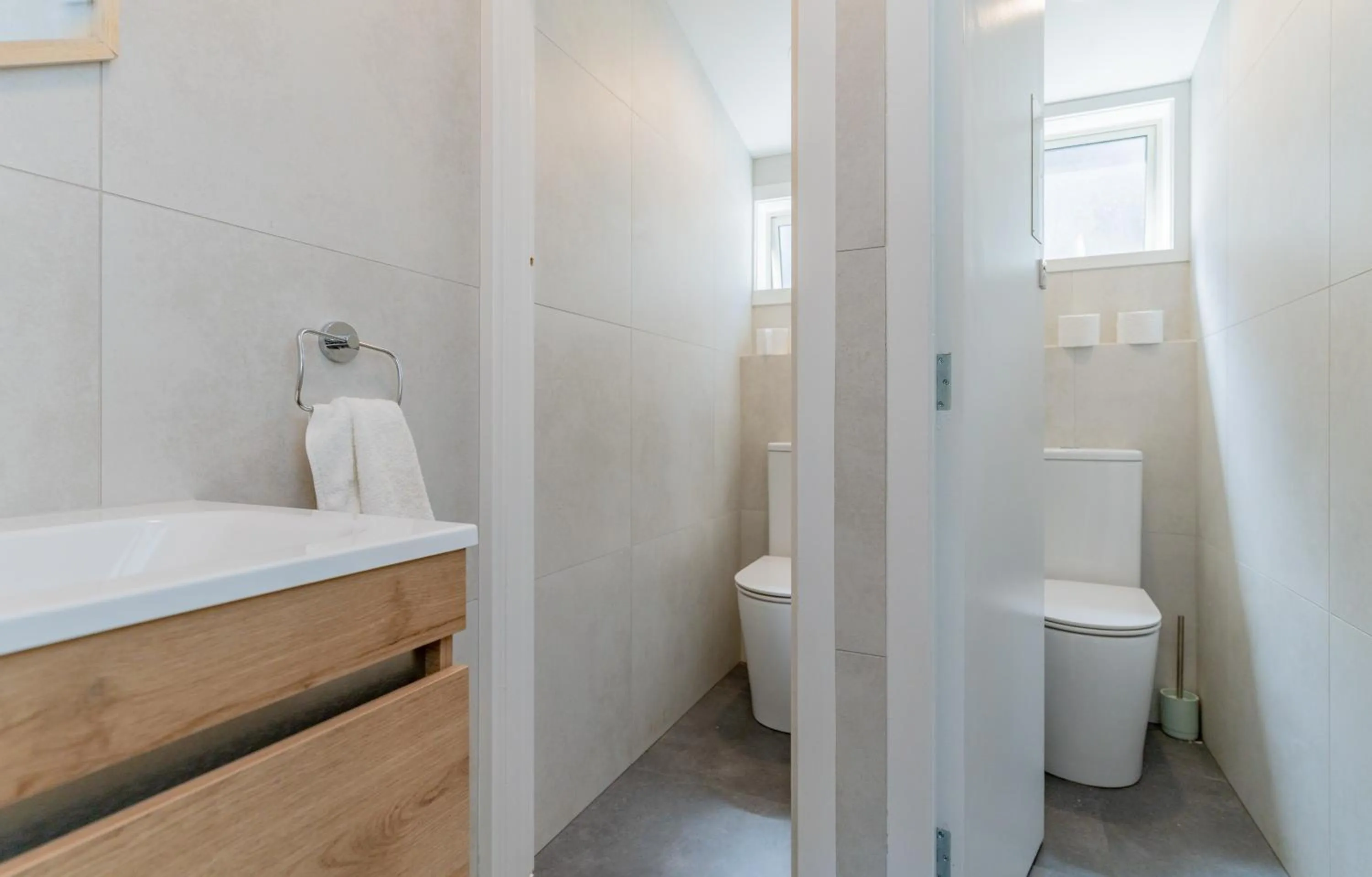 Toilet in Melbourne Lodge Queenstown