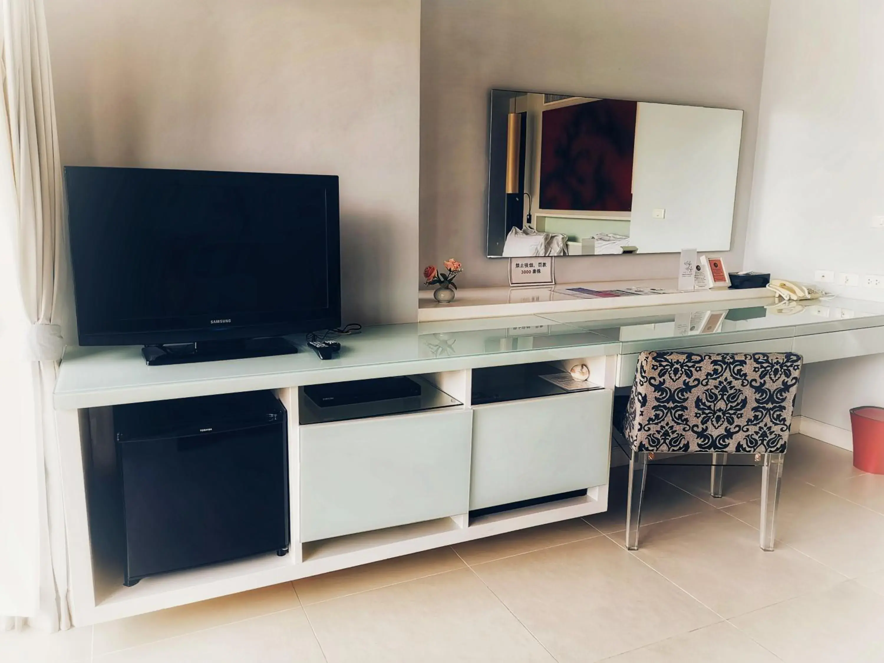 TV/Entertainment Center in The Houben - Adult Only