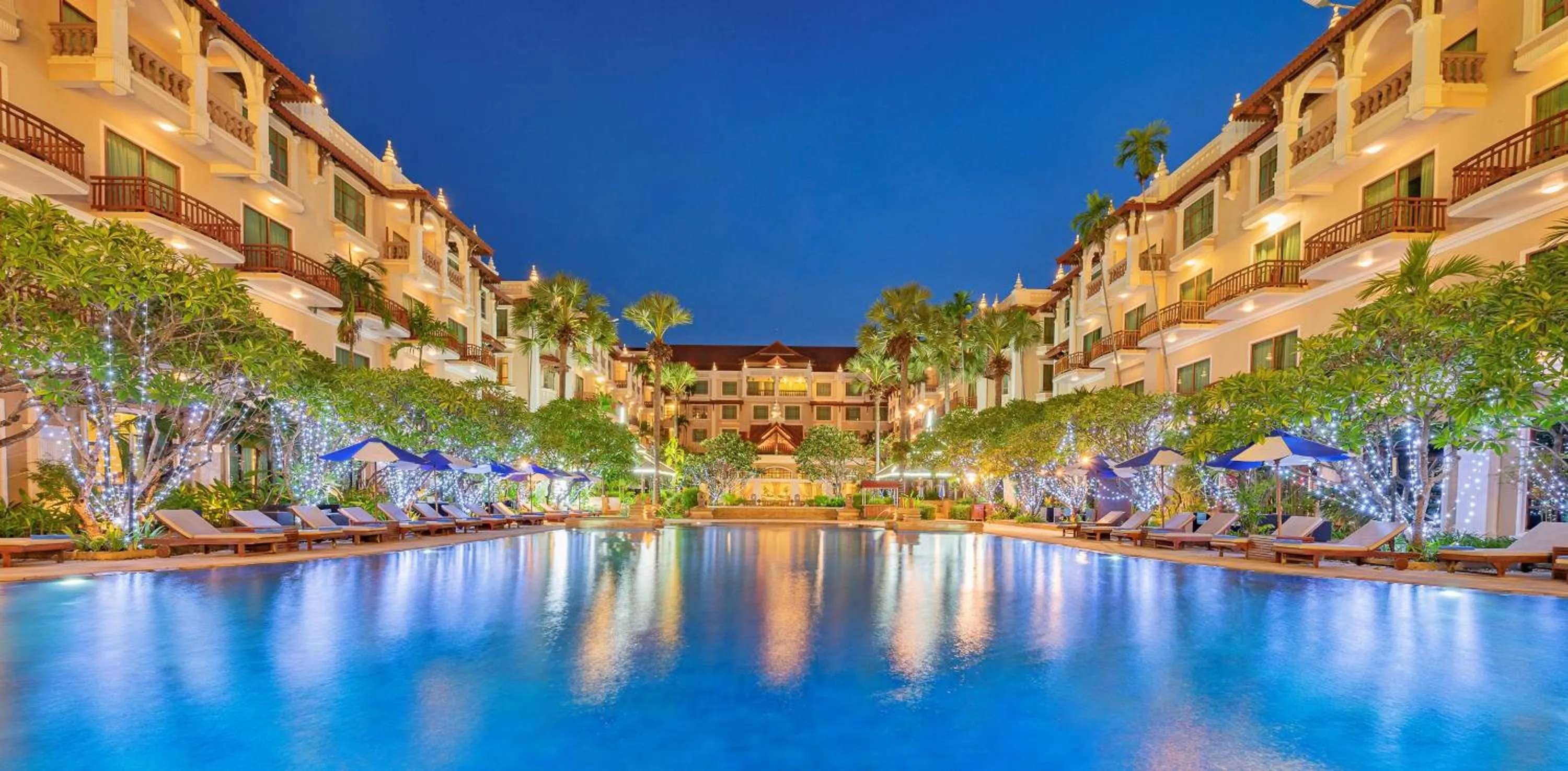 Swimming pool in Sokha Angkor Resort