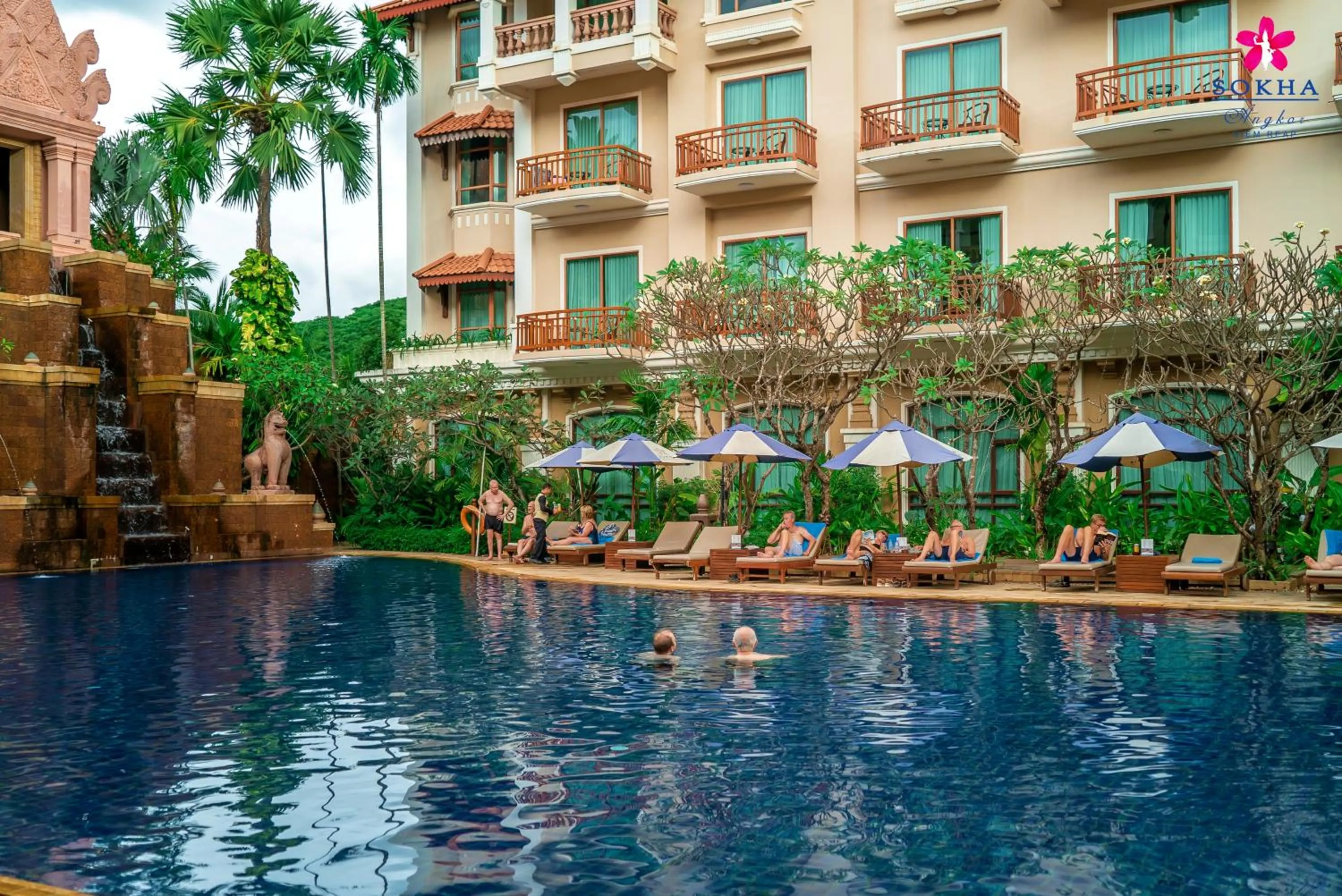 Swimming pool in Sokha Angkor Resort