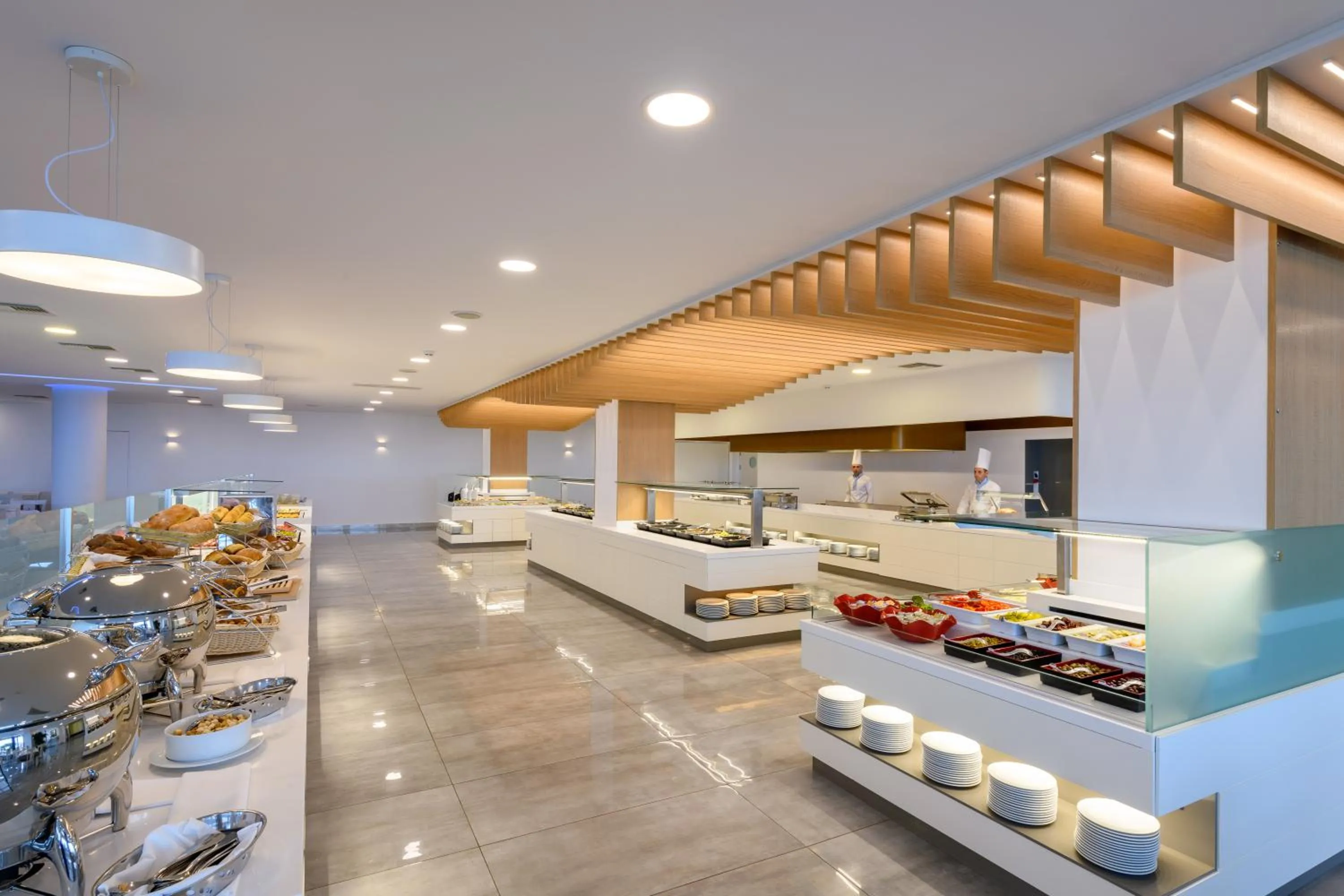 Restaurant/places to eat in Grand Hotel Holiday Resort