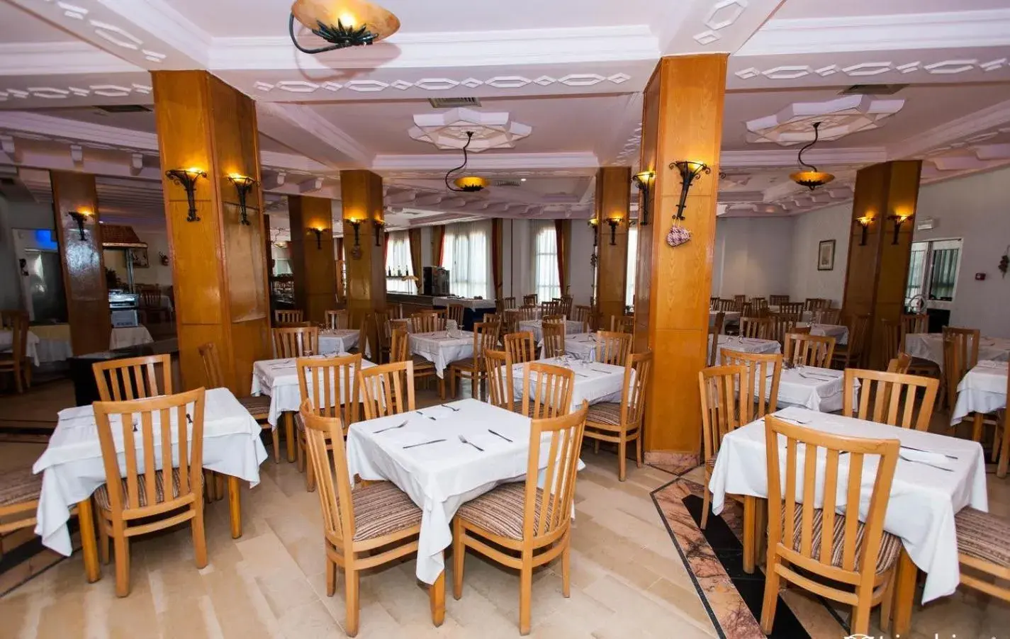 Restaurant/places to eat in City Business Monastir Center Restaurant/places to eat in City Business Monastir Center