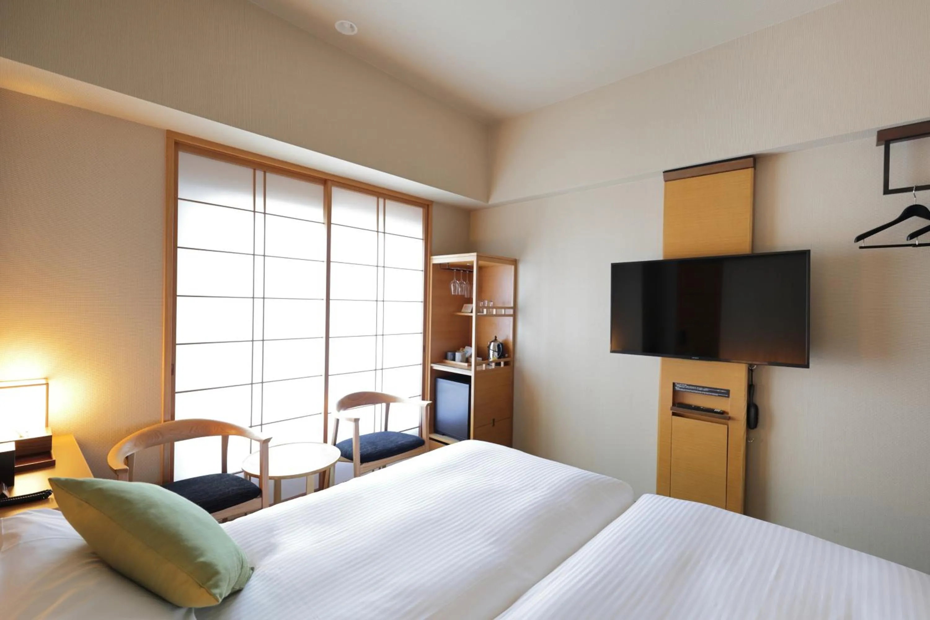 Photo of the whole room, Bed in Hotel Niwa Tokyo
