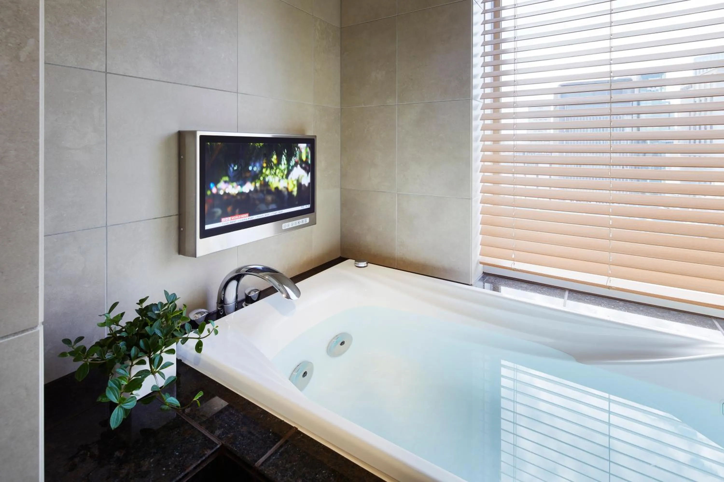 Bathroom in Hotel Niwa Tokyo