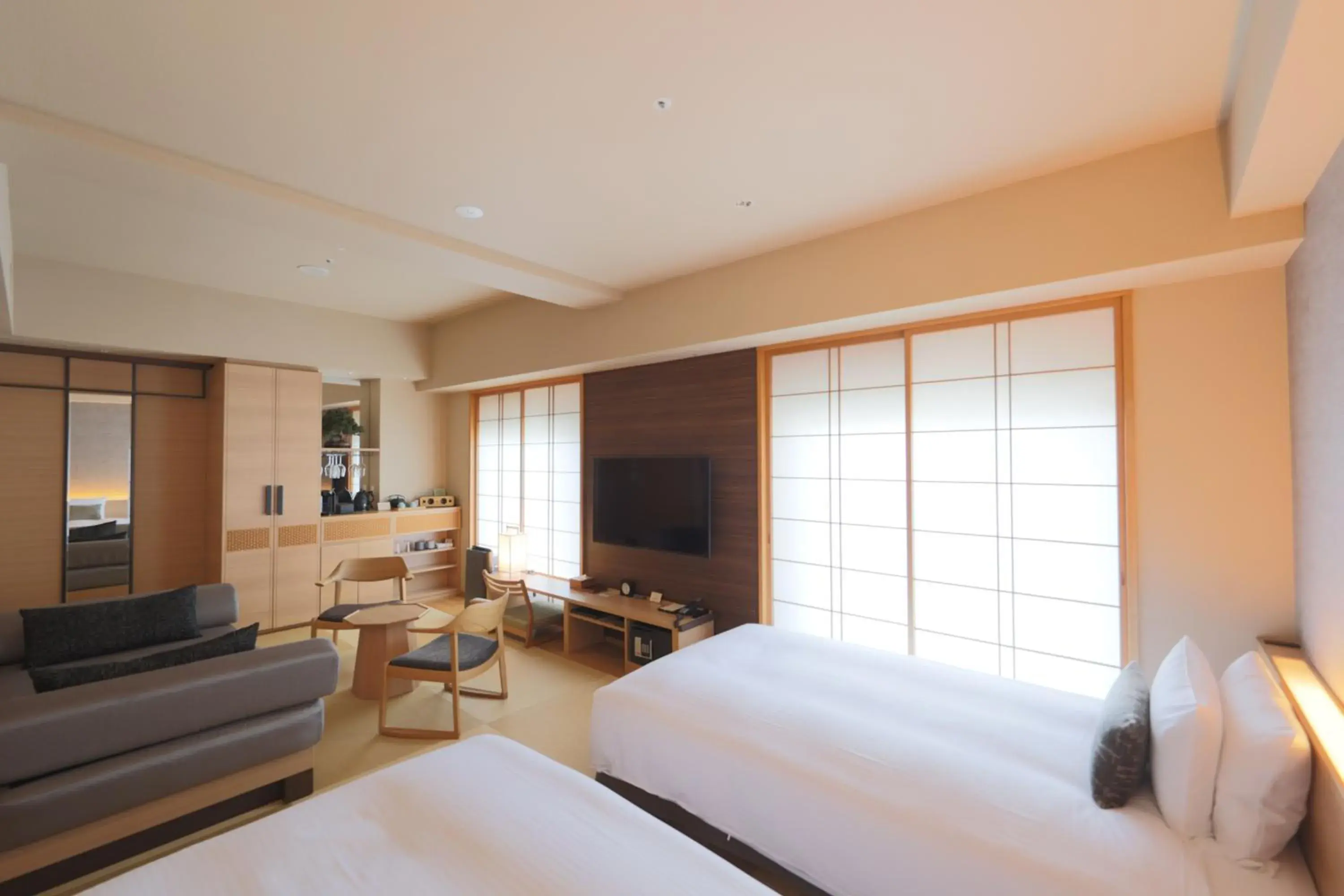 Photo of the whole room, Bed in Hotel Niwa Tokyo Photo of the whole room, Bed in Hotel Niwa Tokyo