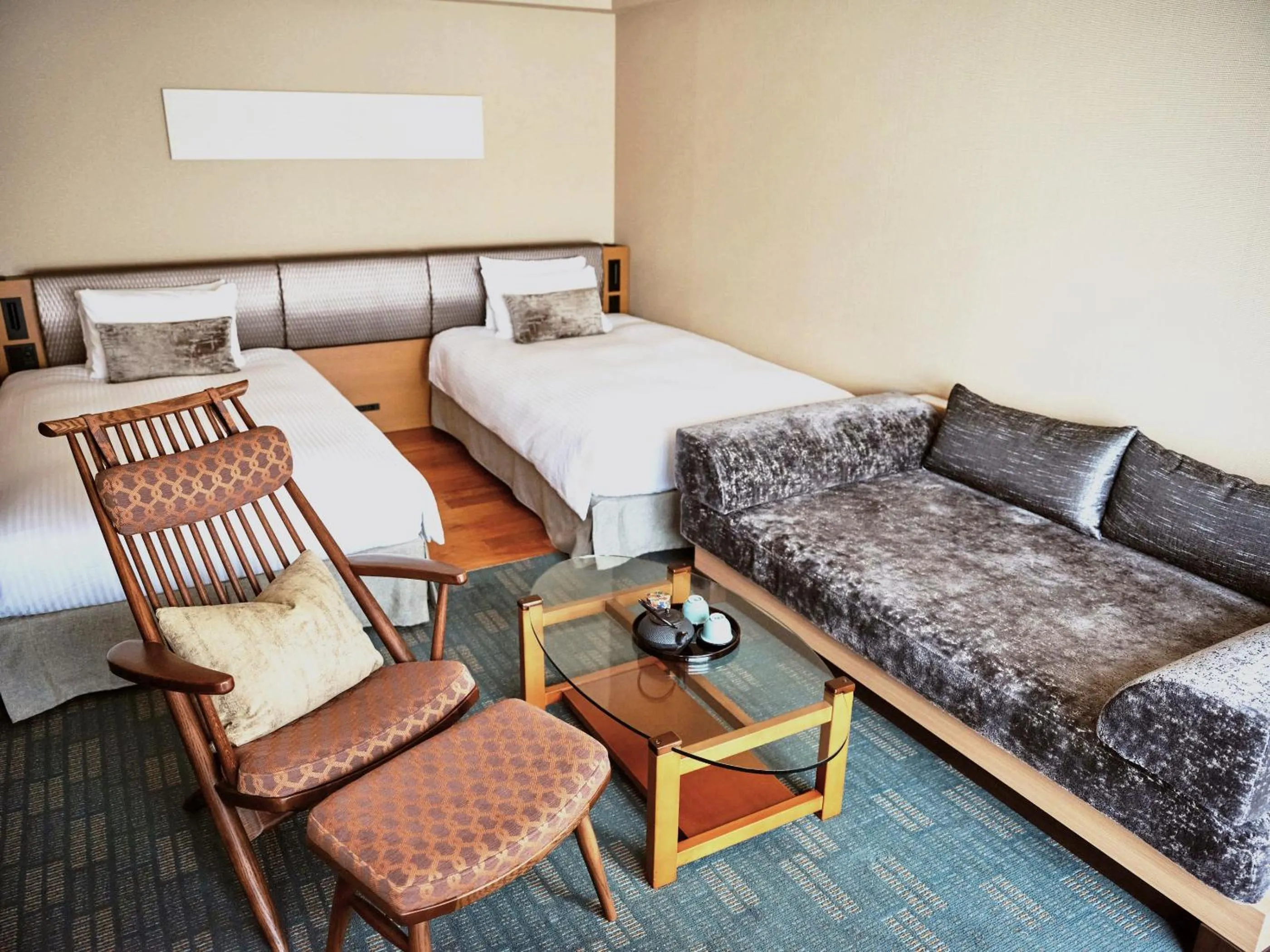 Bed in Hotel Niwa Tokyo