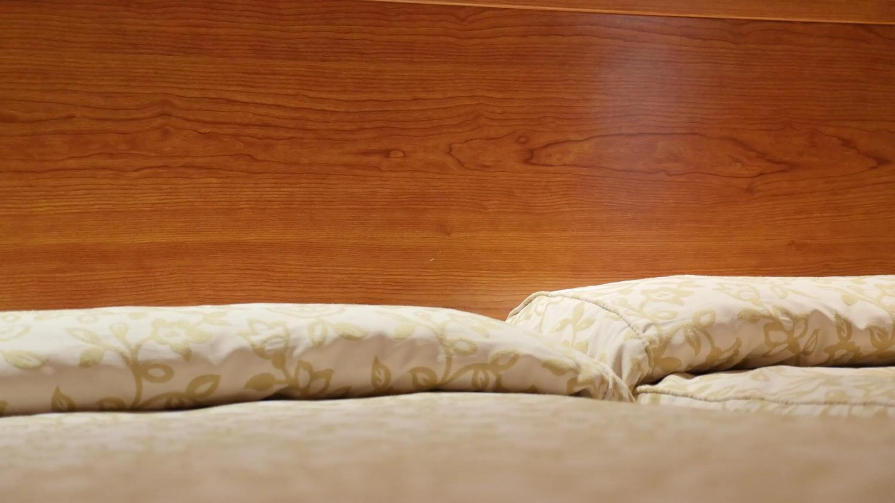 Bed in Hotel Rusadir