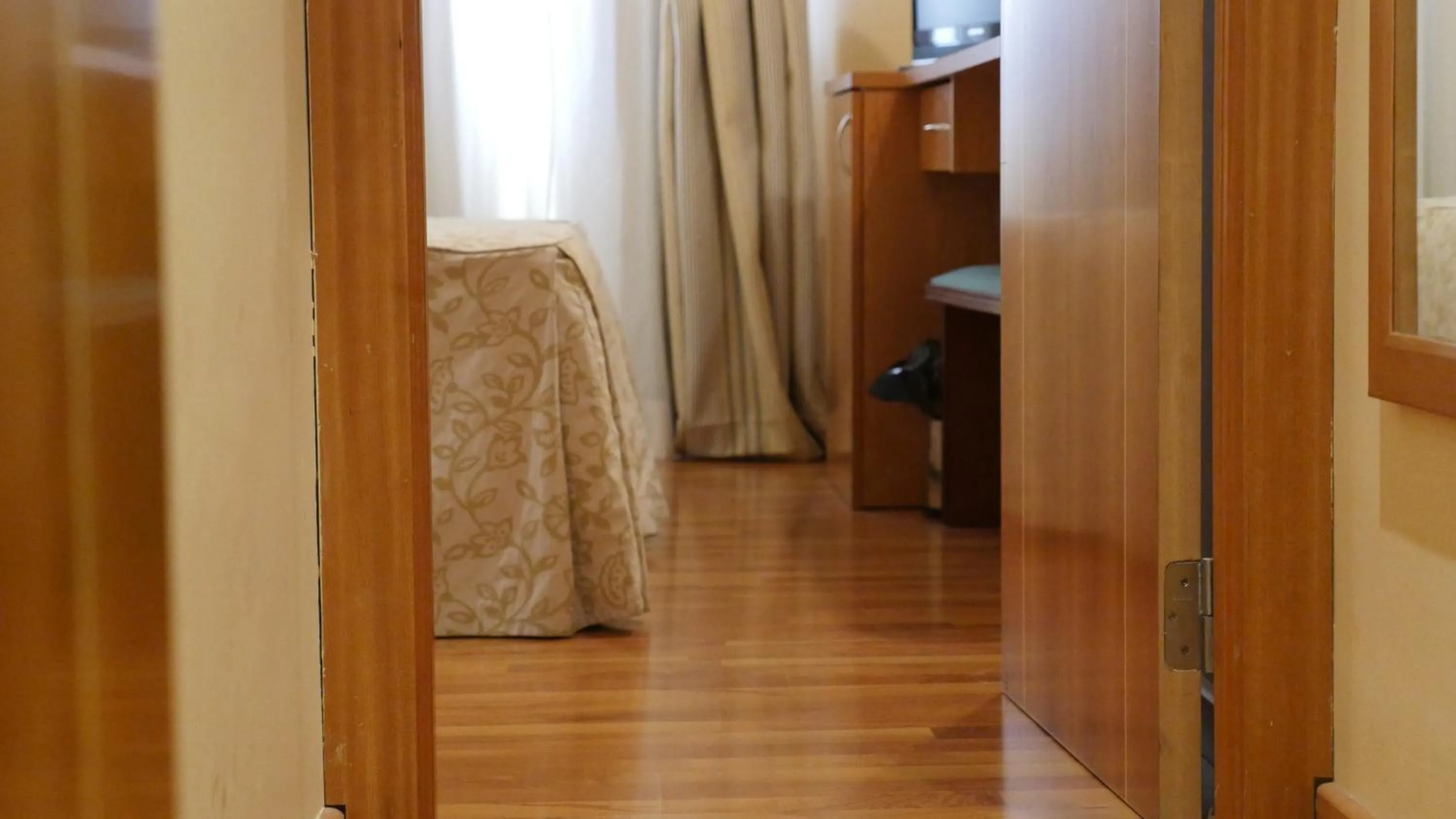 Bedroom, Bed in Hotel Rusadir