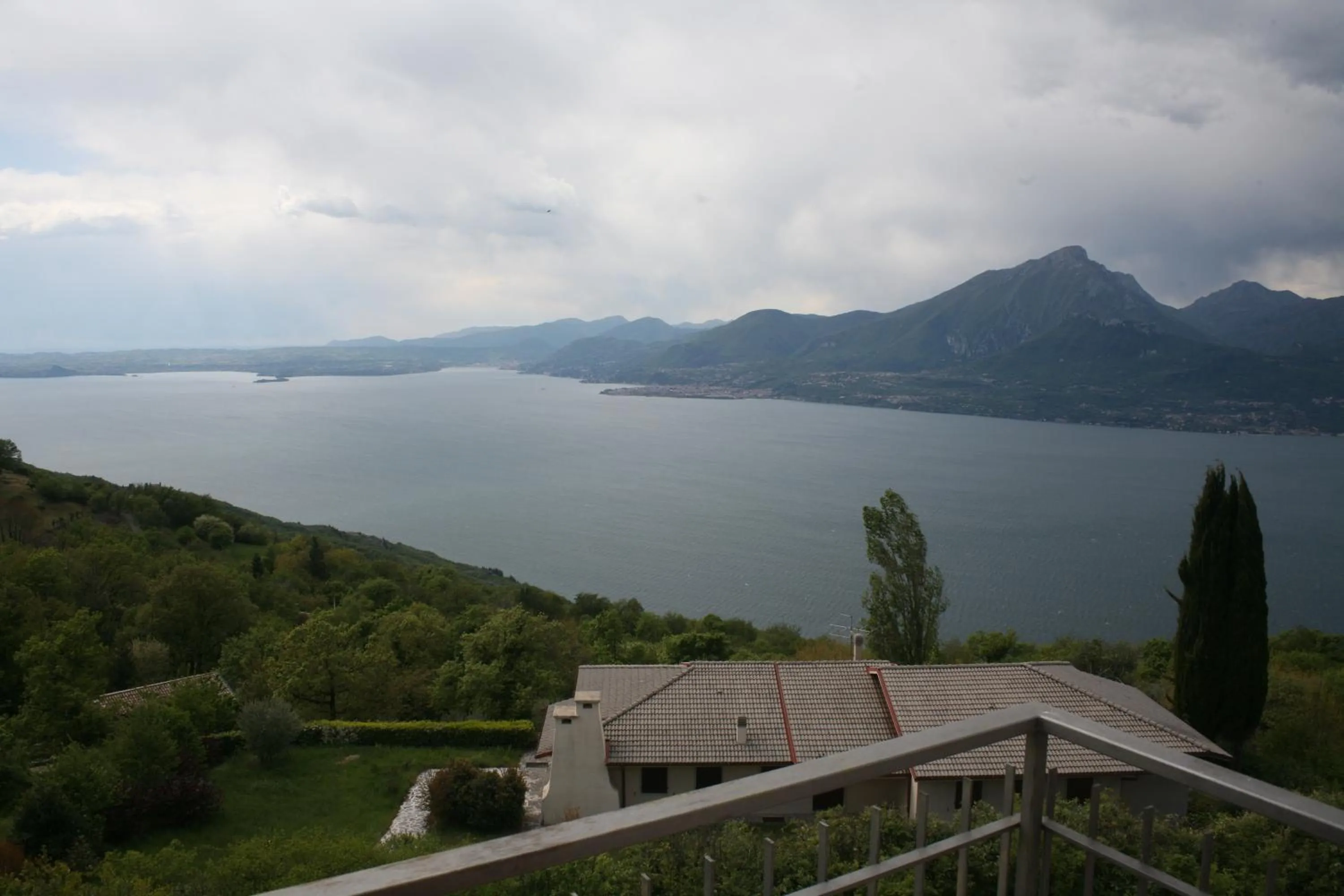 Lake view, Mountain View in Hotel Laguna