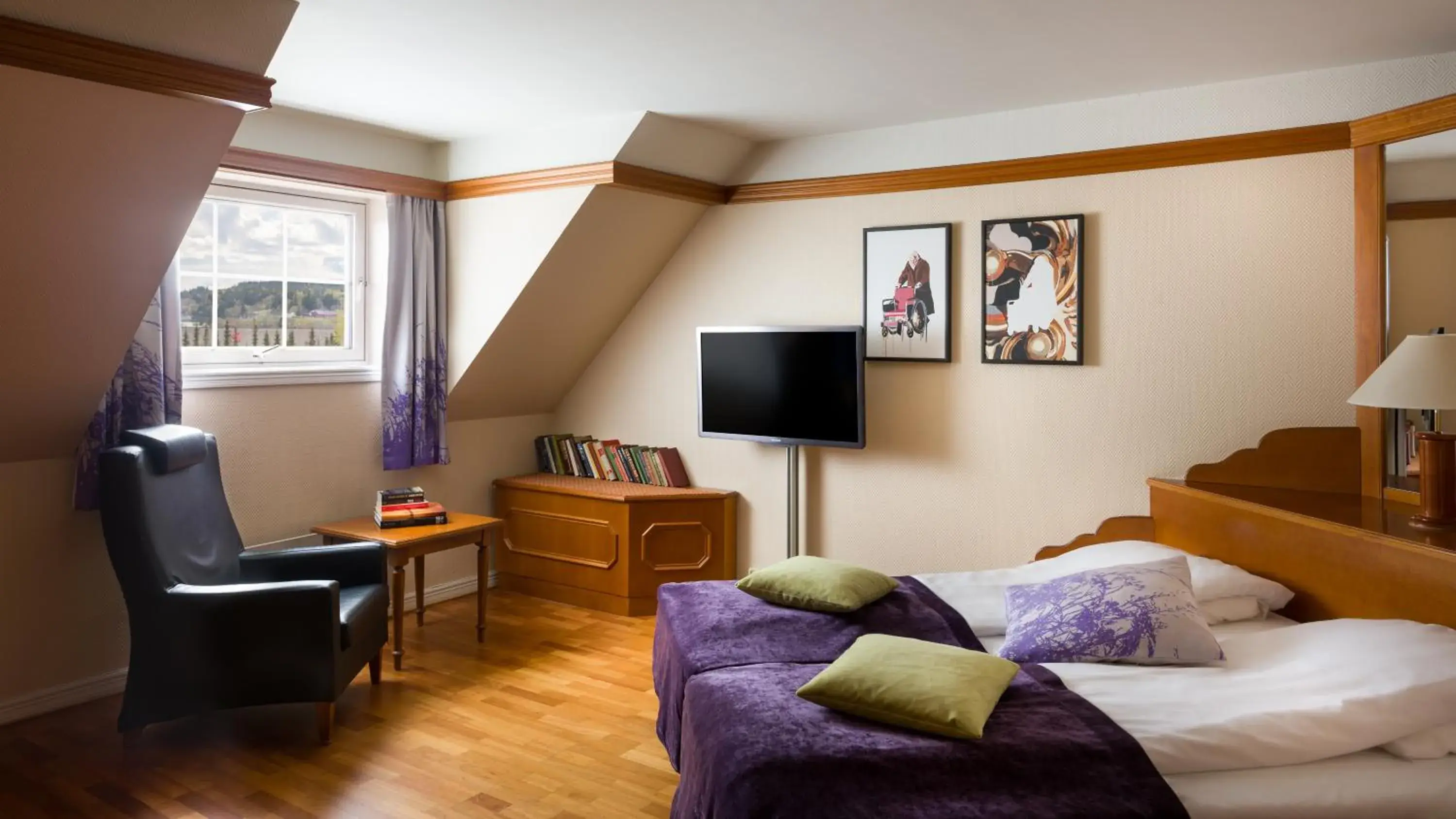 Photo of the whole room, Bed in Quality Hotel Olavsgaard Photo of the whole room, Bed in Quality Hotel Olavsgaard