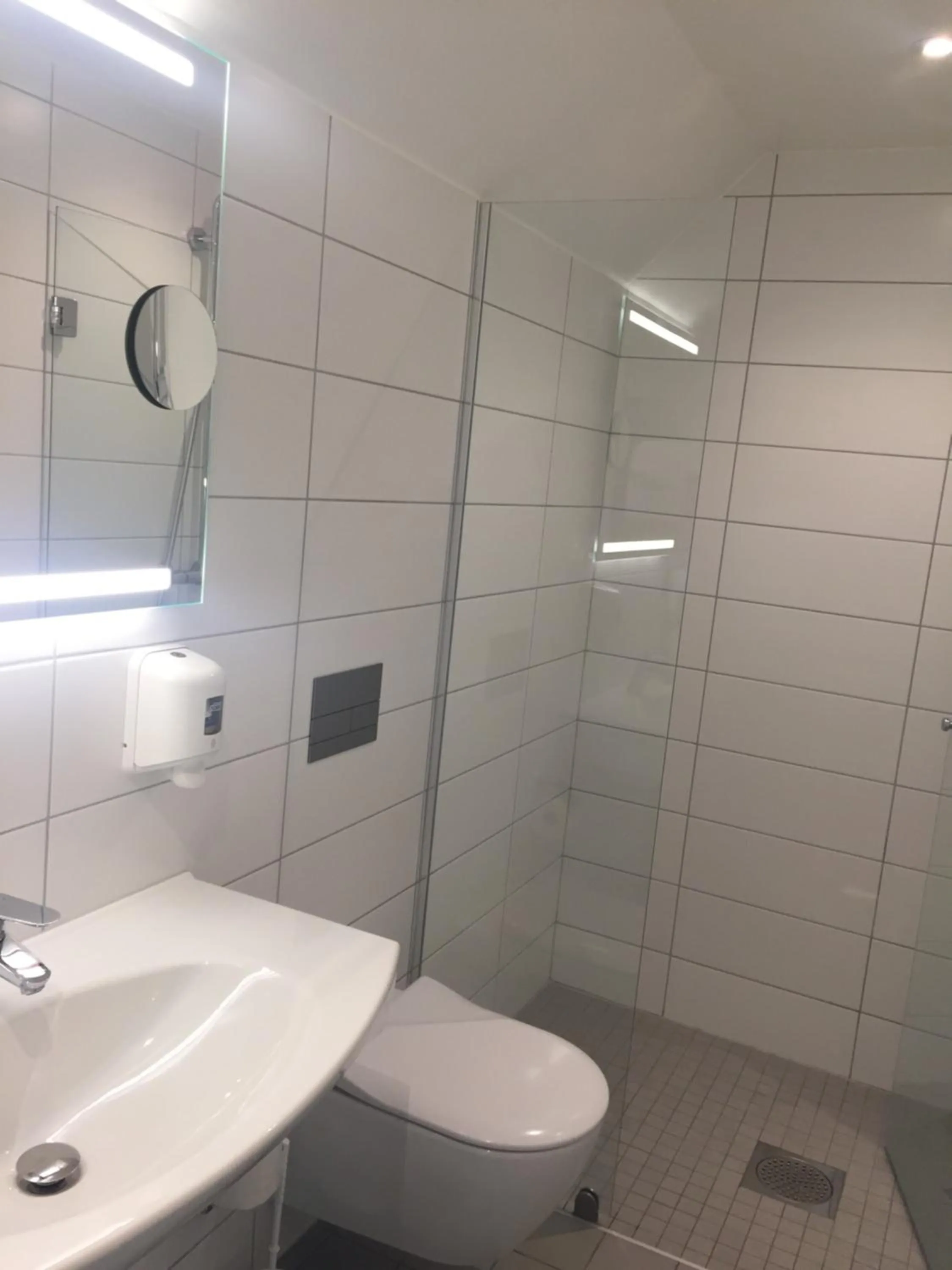 Bathroom in Quality Hotel Olavsgaard