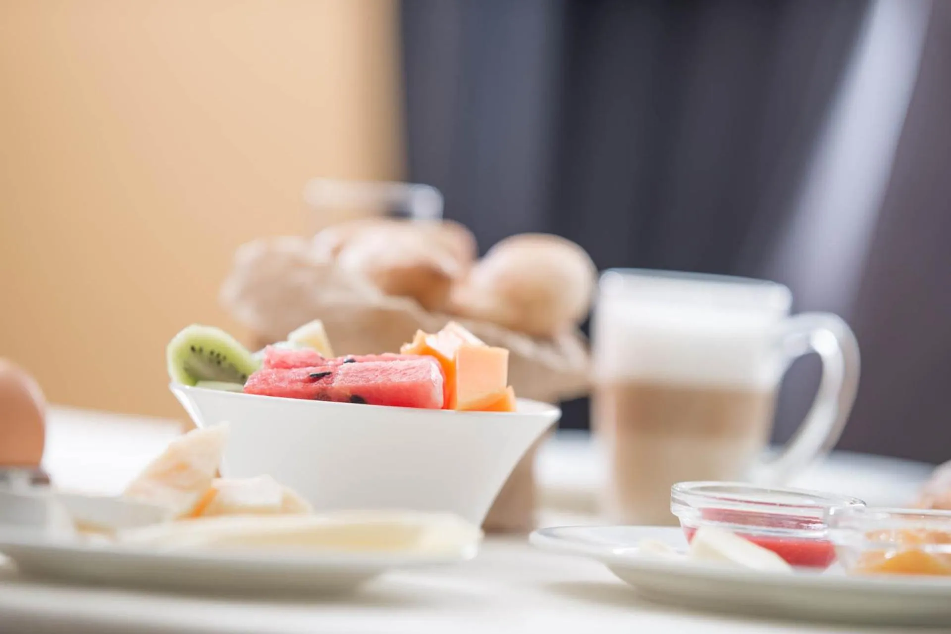Buffet breakfast in Hotel Baia Verde