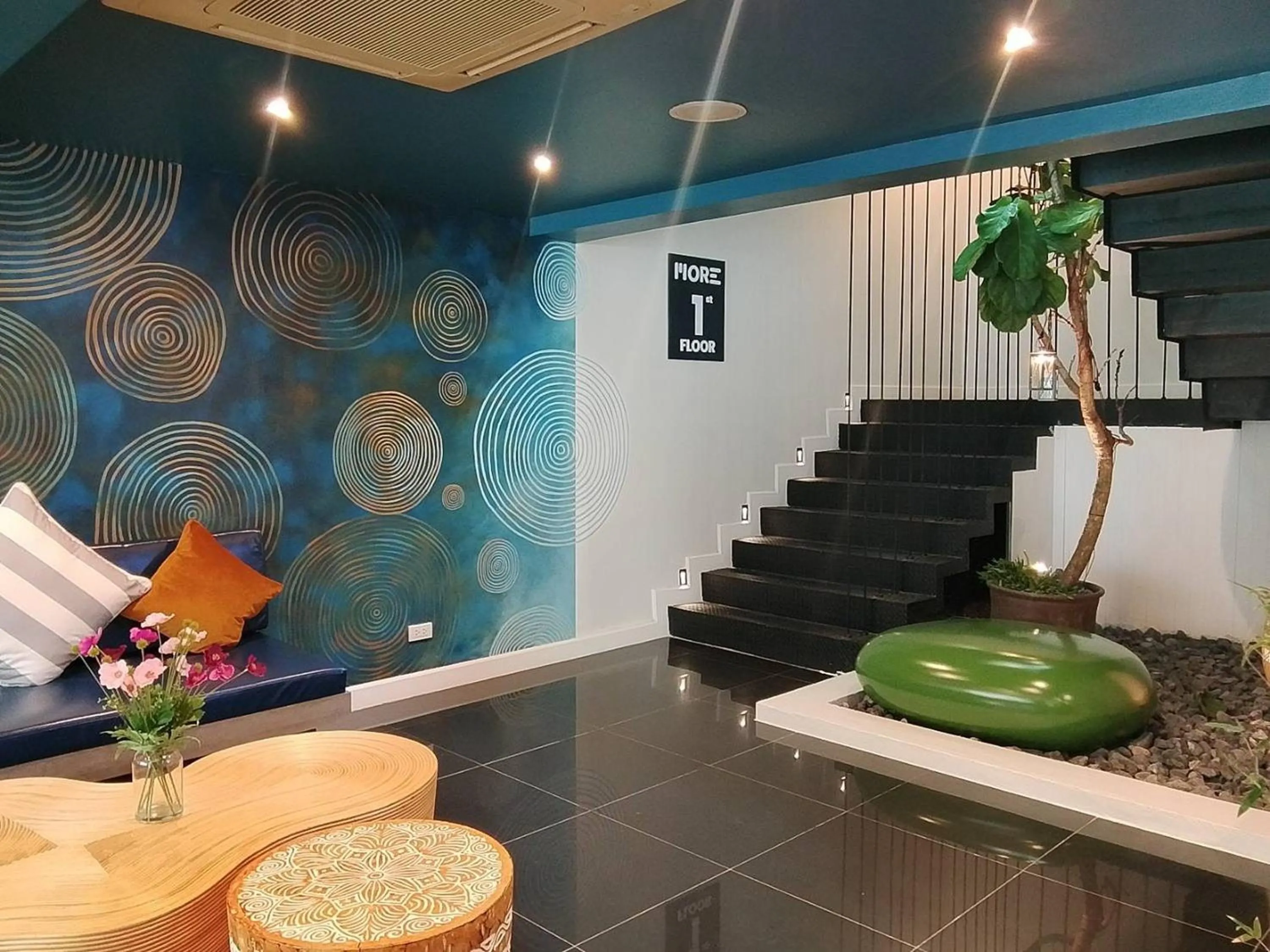 Lobby or reception in MORE Patong Hotel