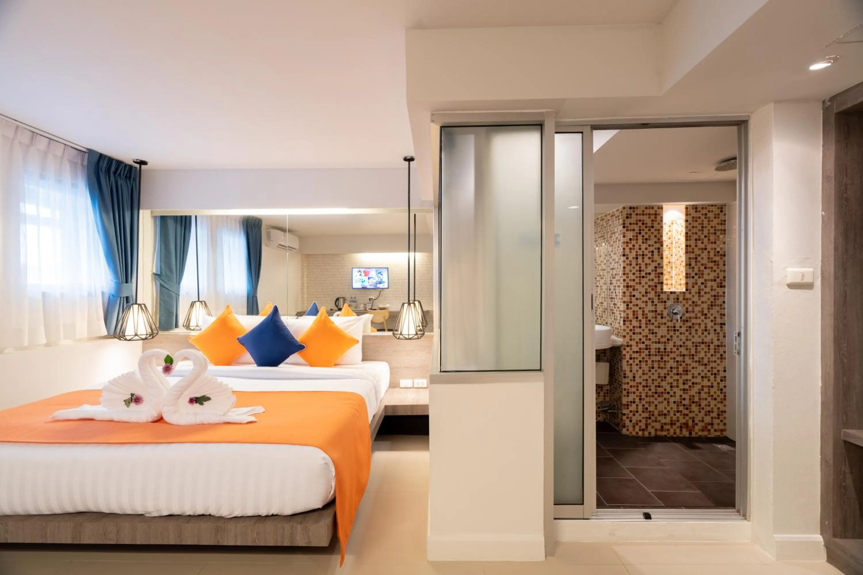 Bedroom, Bed in MORE Patong Hotel