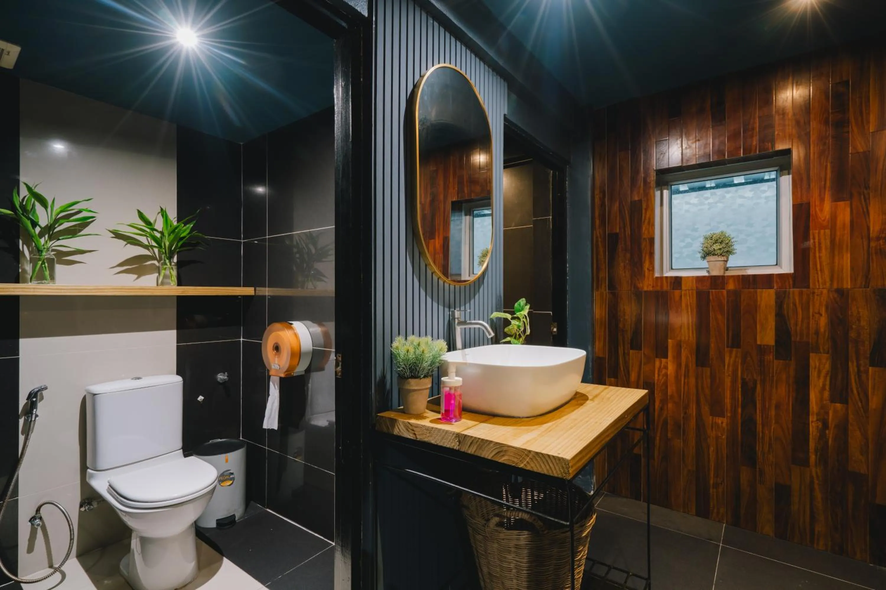 Toilet in MORE Patong Hotel