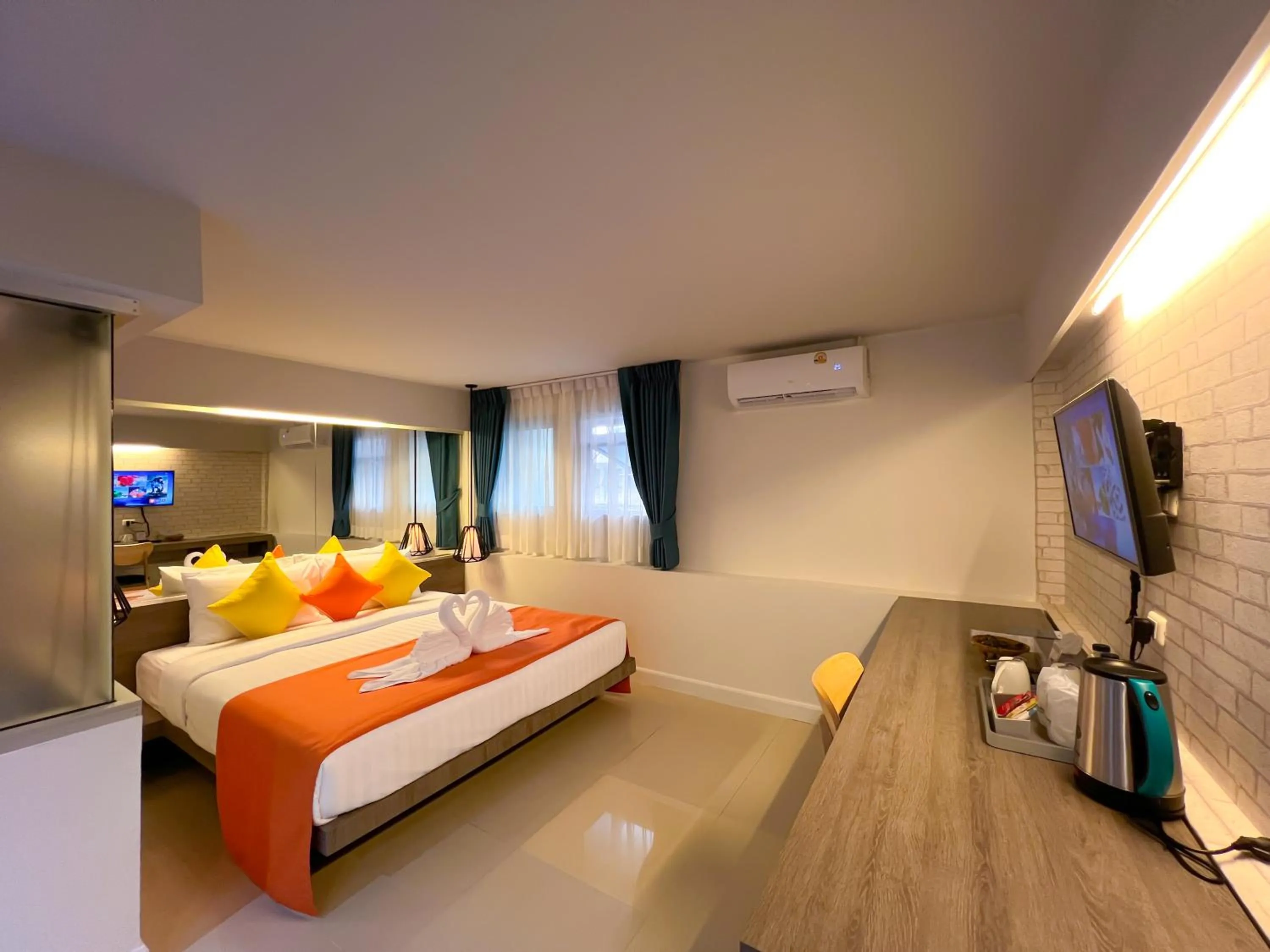 Bedroom, Bed in MORE Patong Hotel