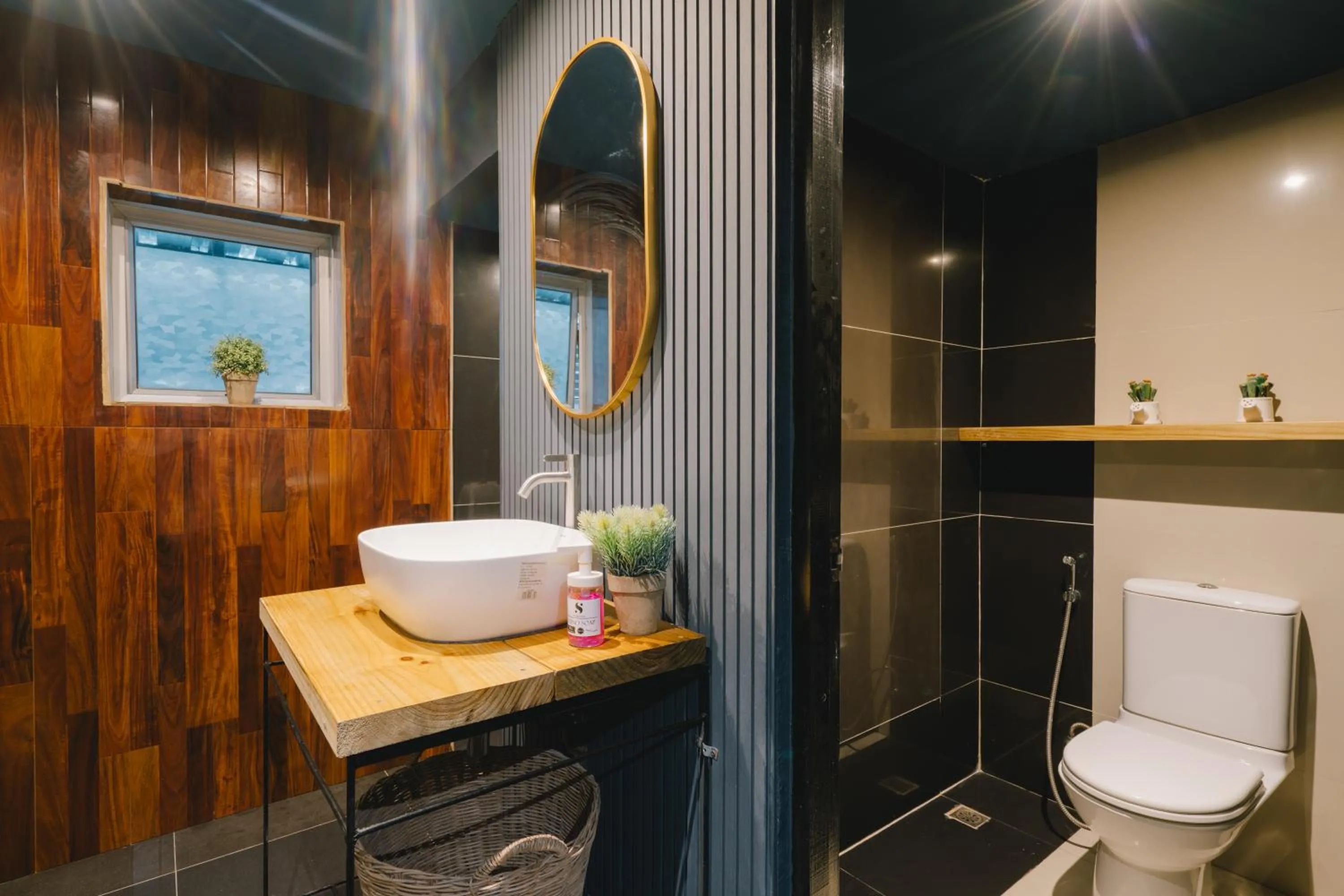 Toilet in MORE Patong Hotel