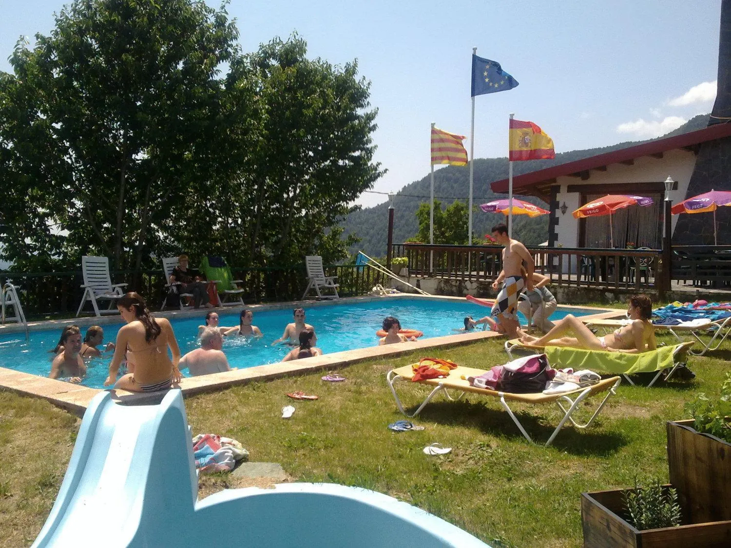 People in Hotel Terralta