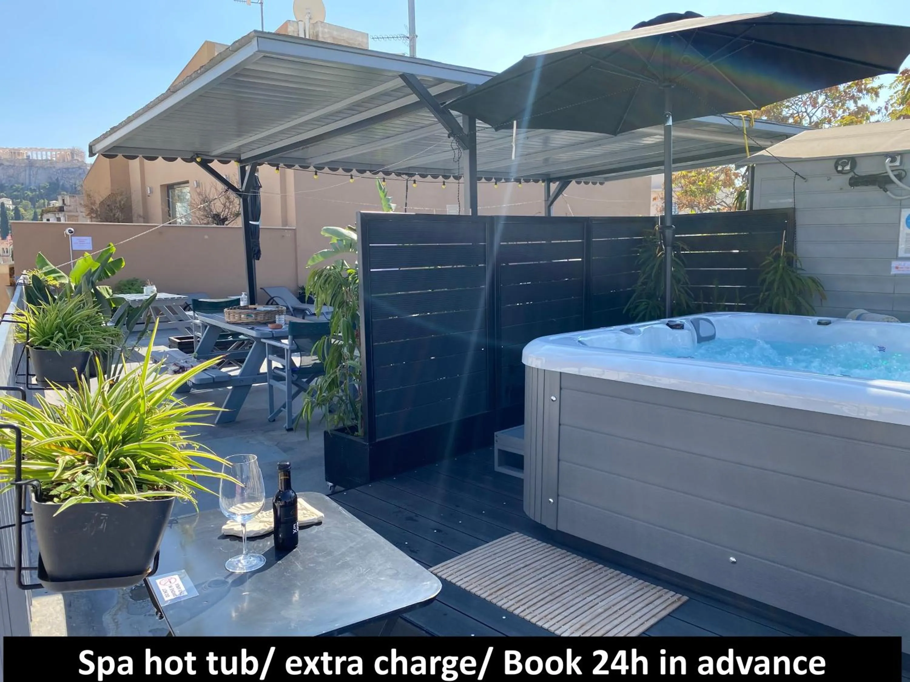 Hot Tub in Monastiraki CityCenter Sleepbox- Unspoiled Athens Apartments