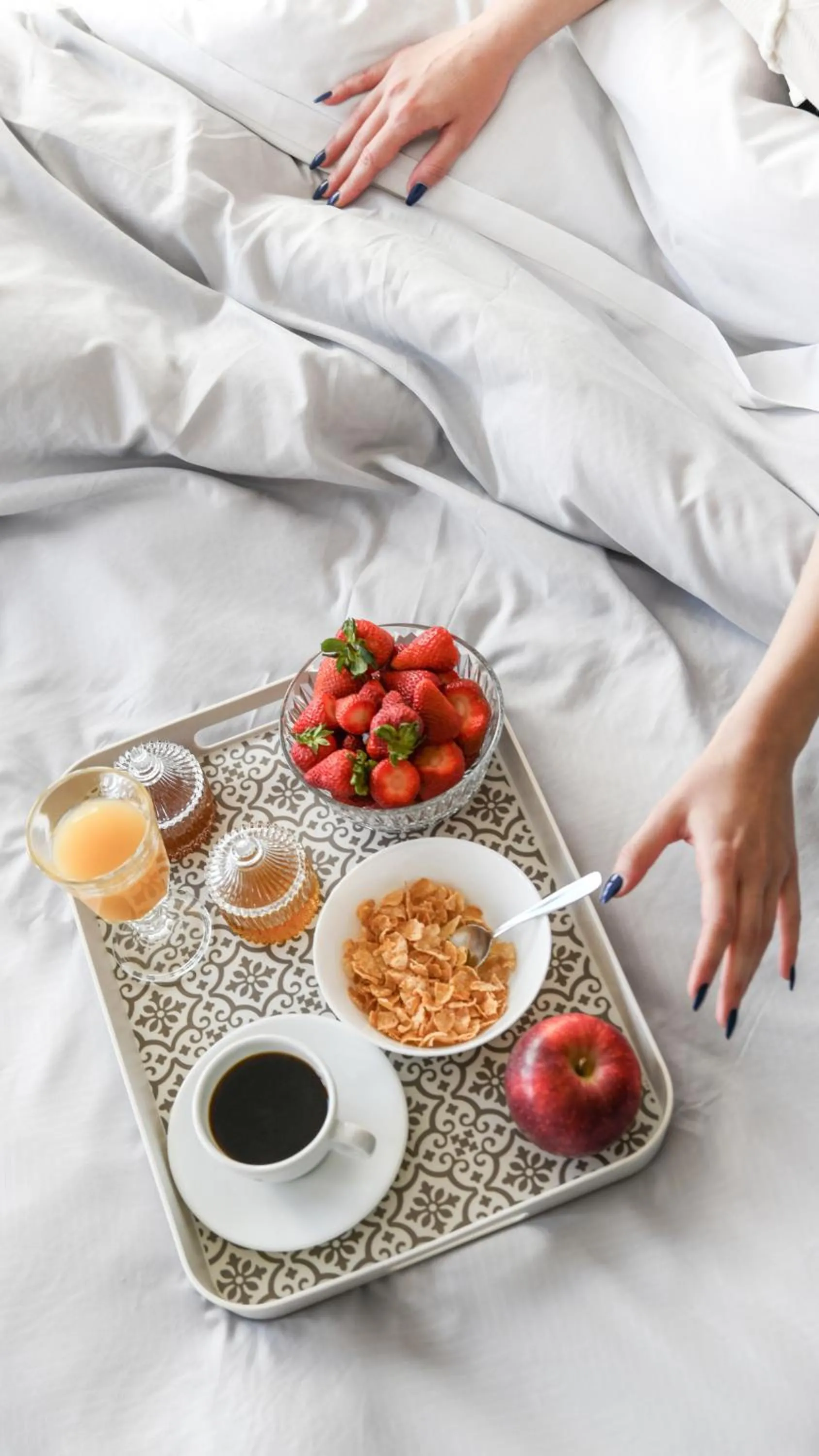 Breakfast in Monastiraki CityCenter Sleepbox- Unspoiled Athens Apartments