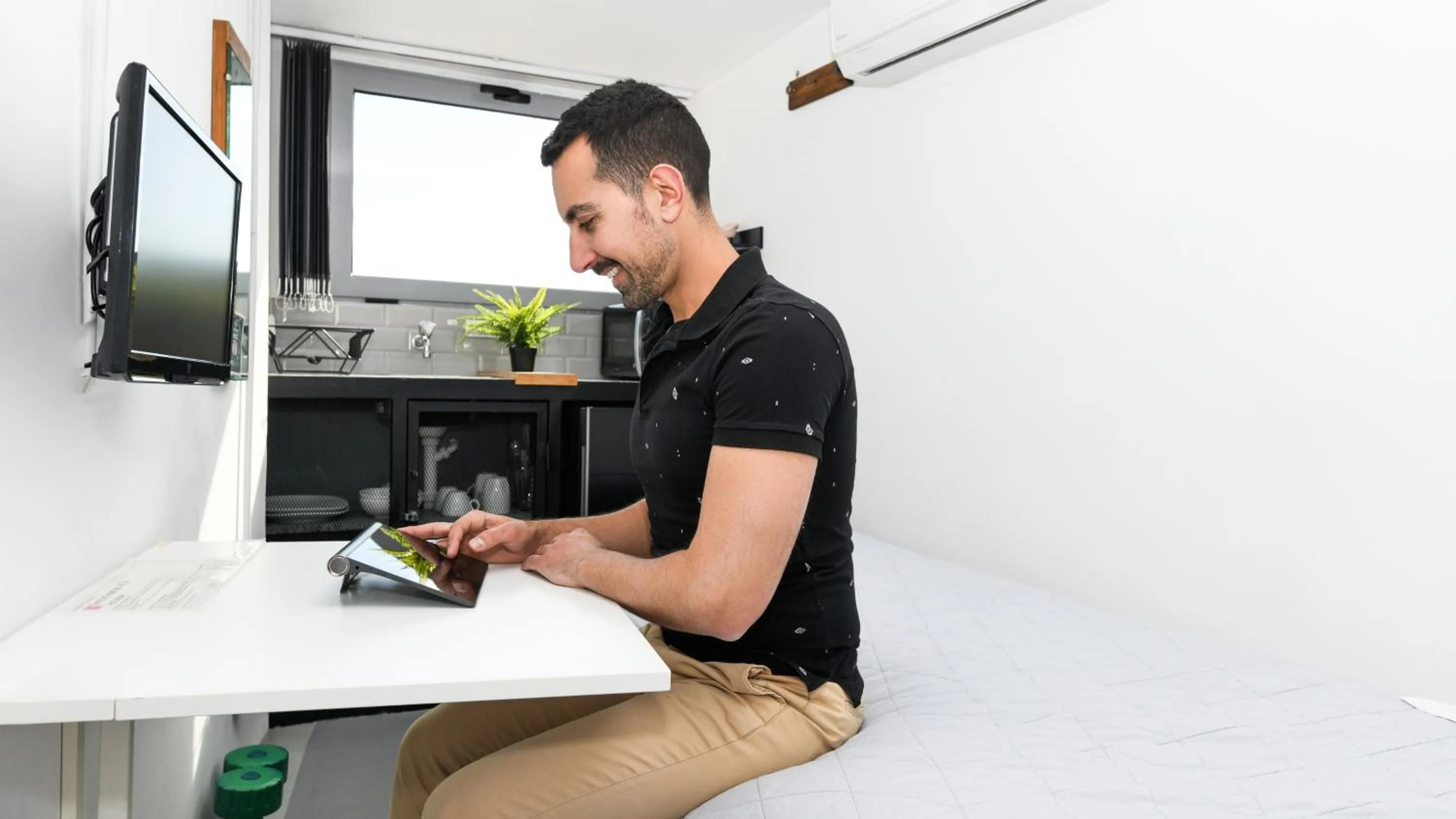 room service in Monastiraki CityCenter Sleepbox- Unspoiled Athens Apartments