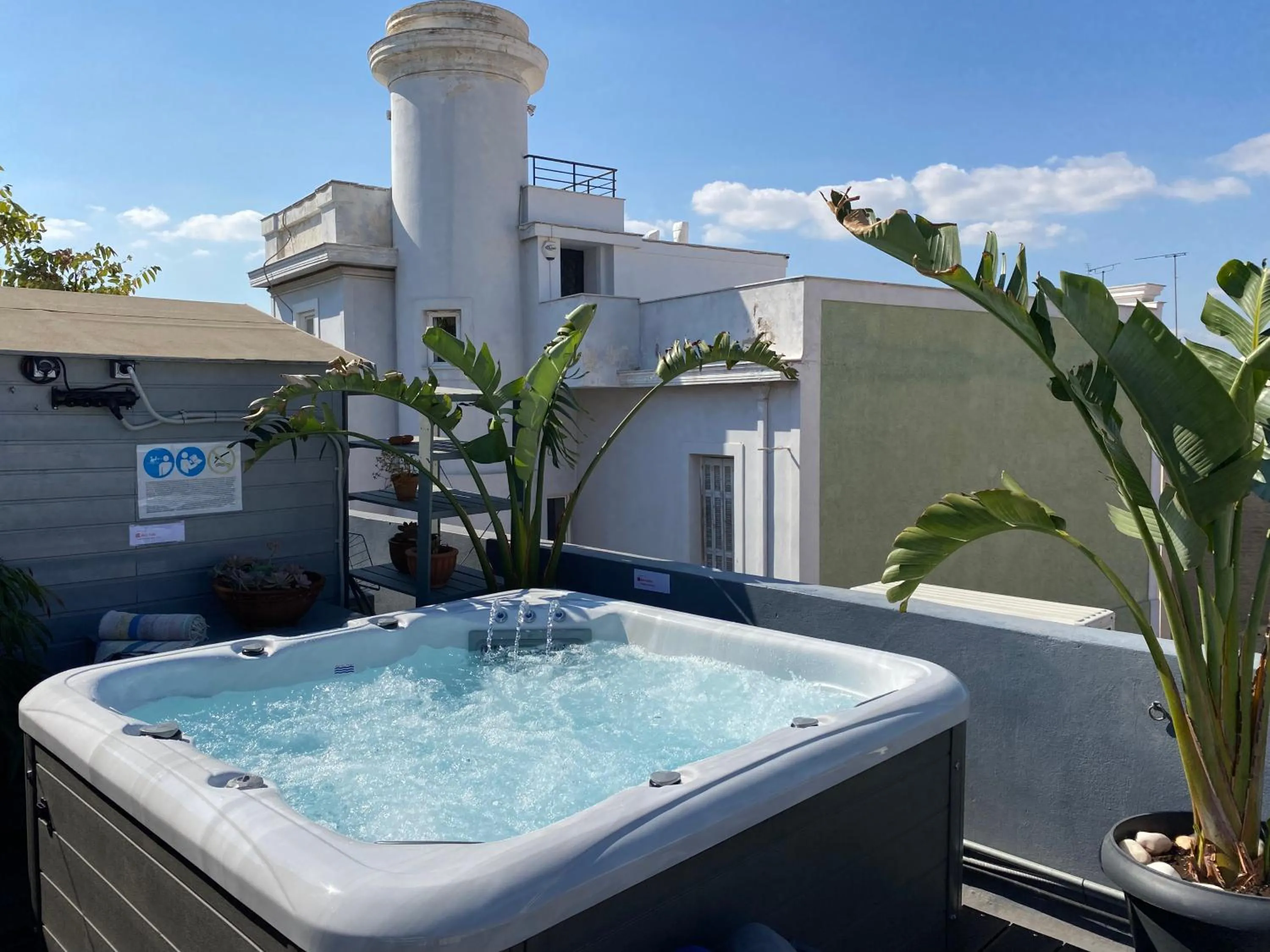 Spa and wellness centre/facilities in Monastiraki CityCenter Sleepbox- Unspoiled Athens Apartments