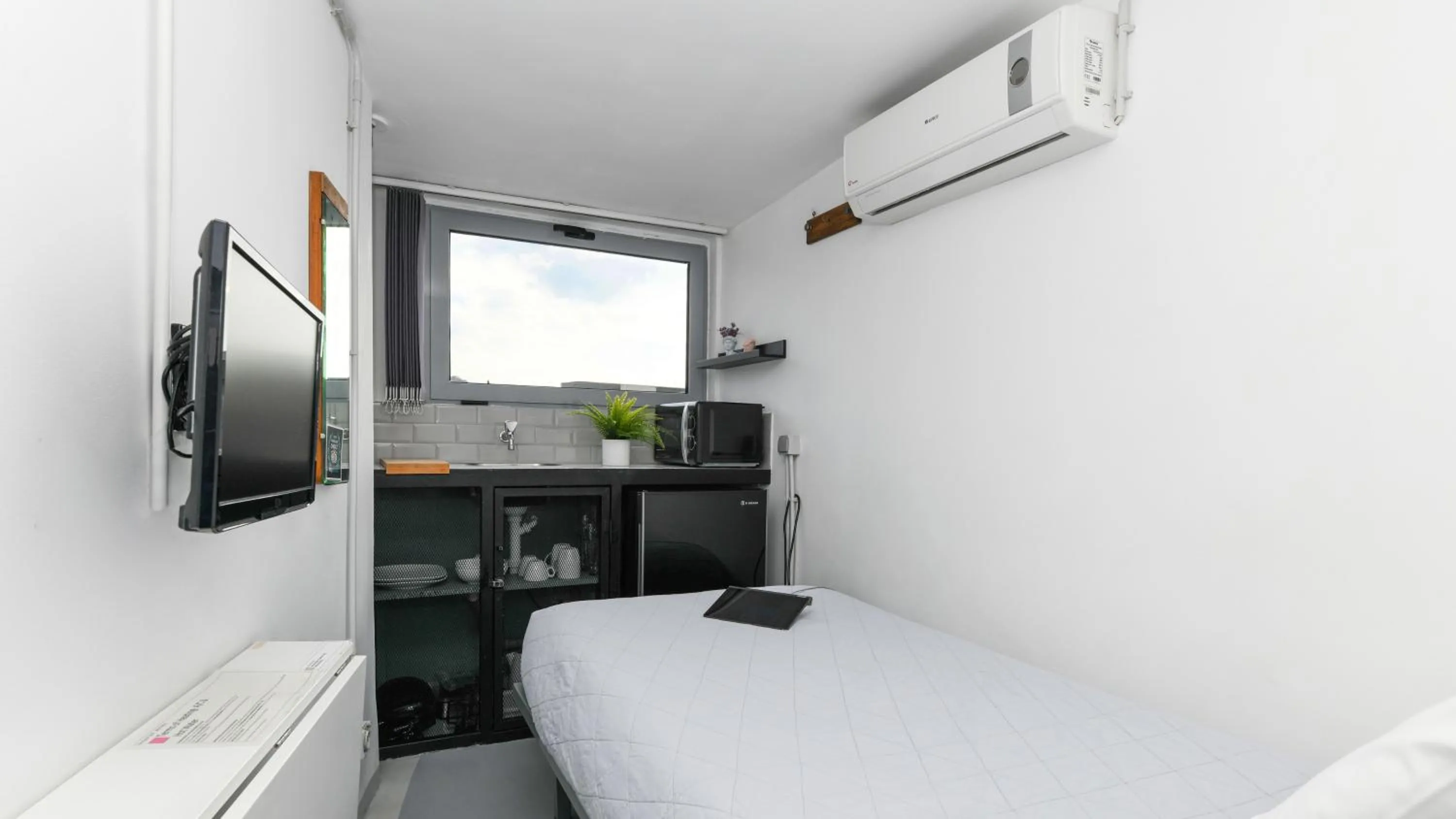 Bedroom, Bed in Monastiraki CityCenter Sleepbox- Unspoiled Athens Apartments