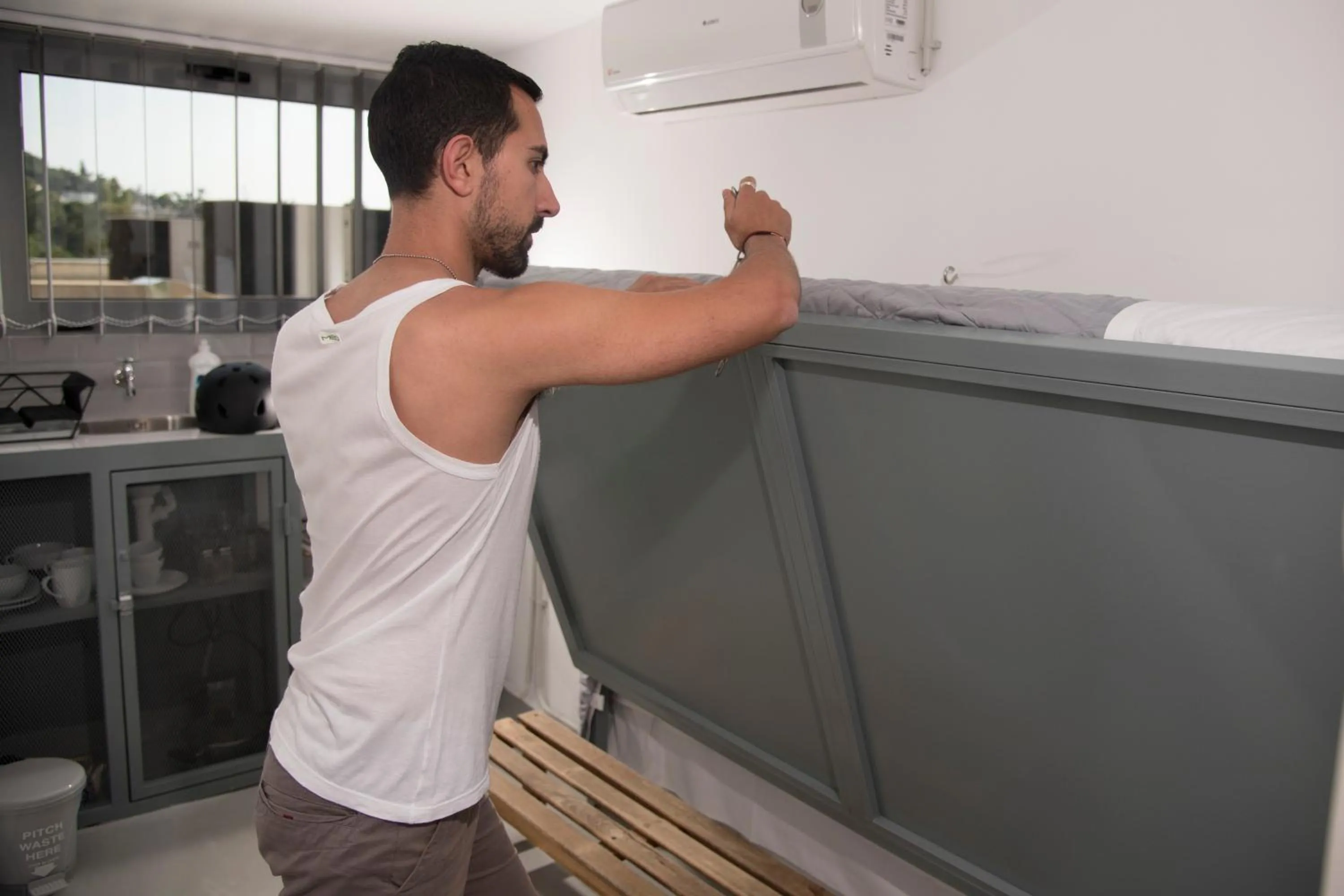 Bed in Monastiraki CityCenter Sleepbox- Unspoiled Athens Apartments