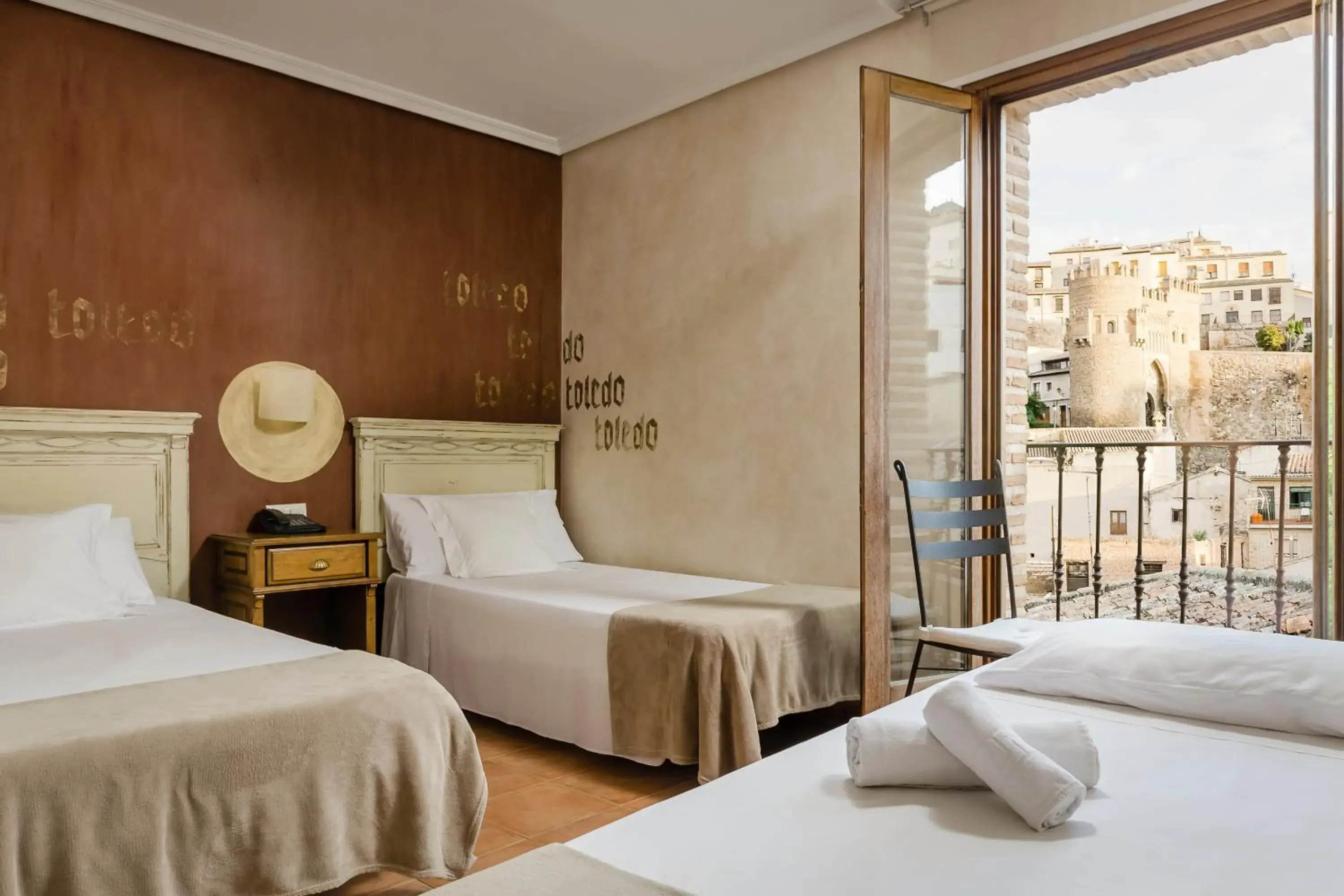 Double with Extra Bed in YIT Puerta Bisagra Double with Extra Bed in YIT Puerta Bisagra
