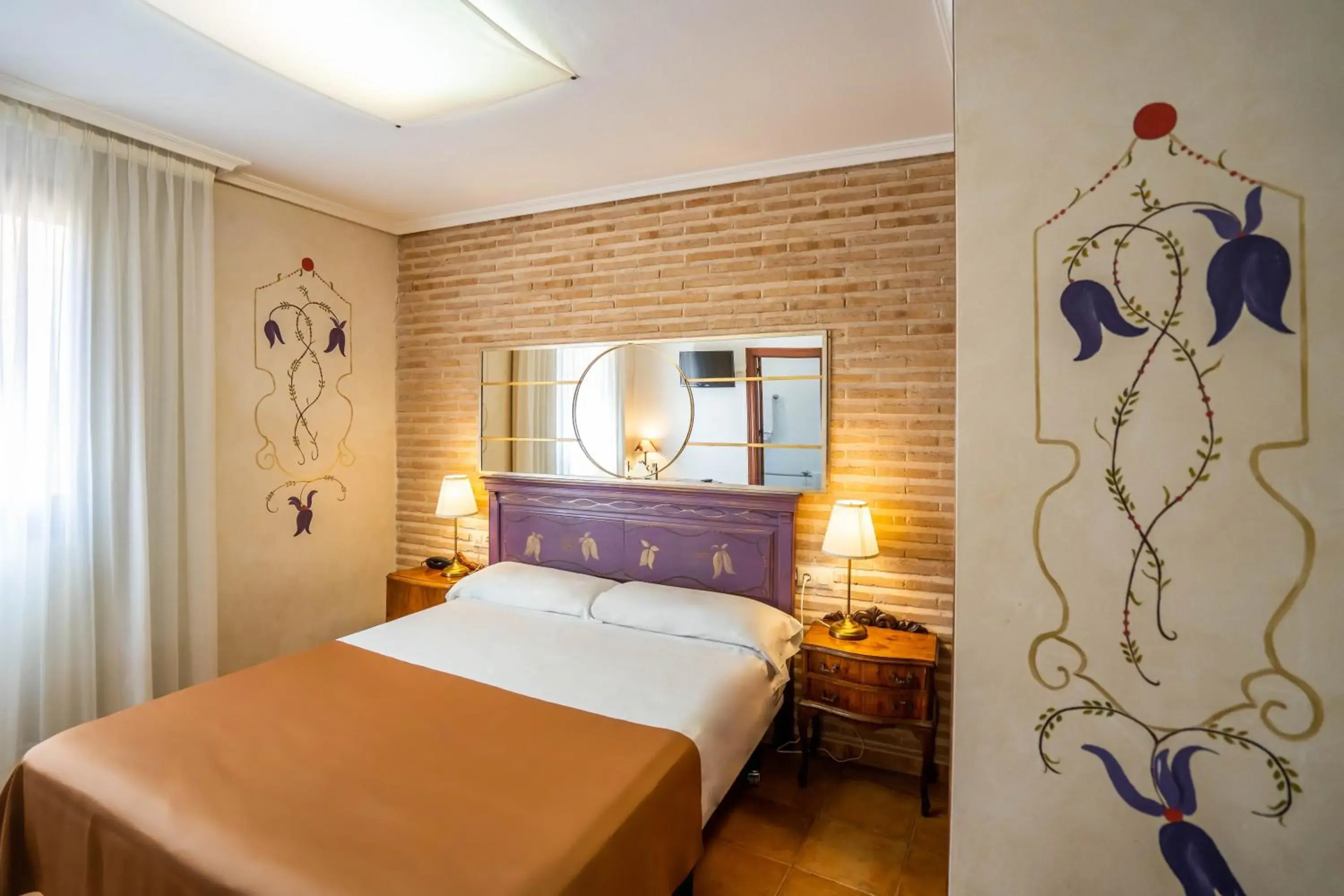 Bed in YIT Puerta Bisagra Bed in YIT Puerta Bisagra